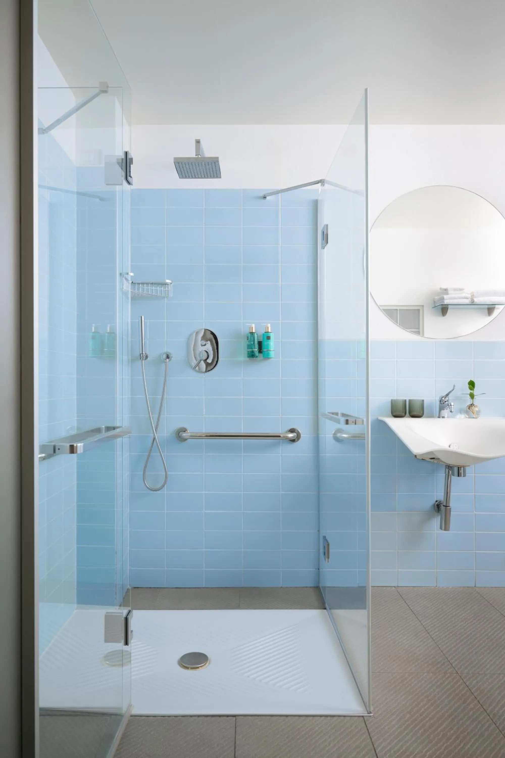 Bathroom in Avenue Boutique Hotel