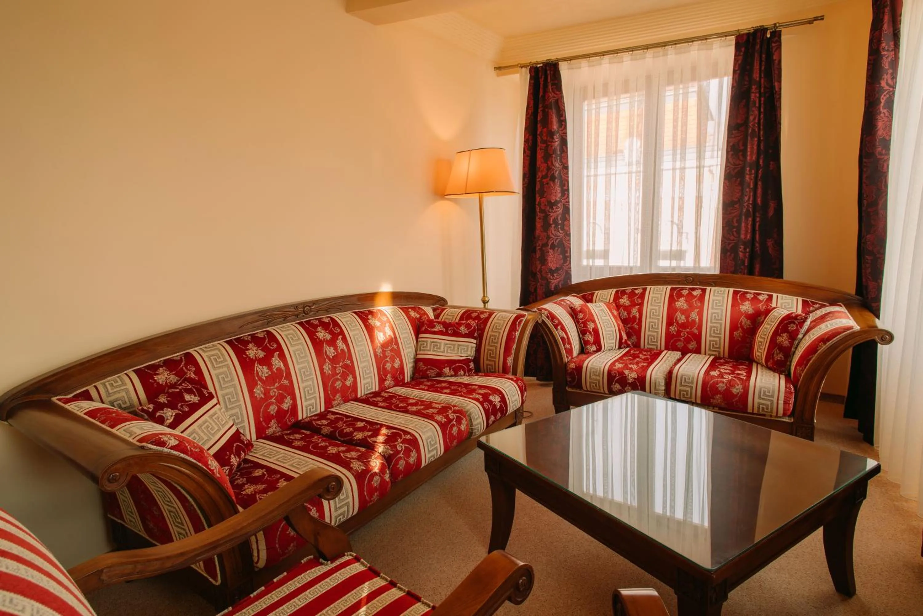 Seating area in Grand Hotel Sole