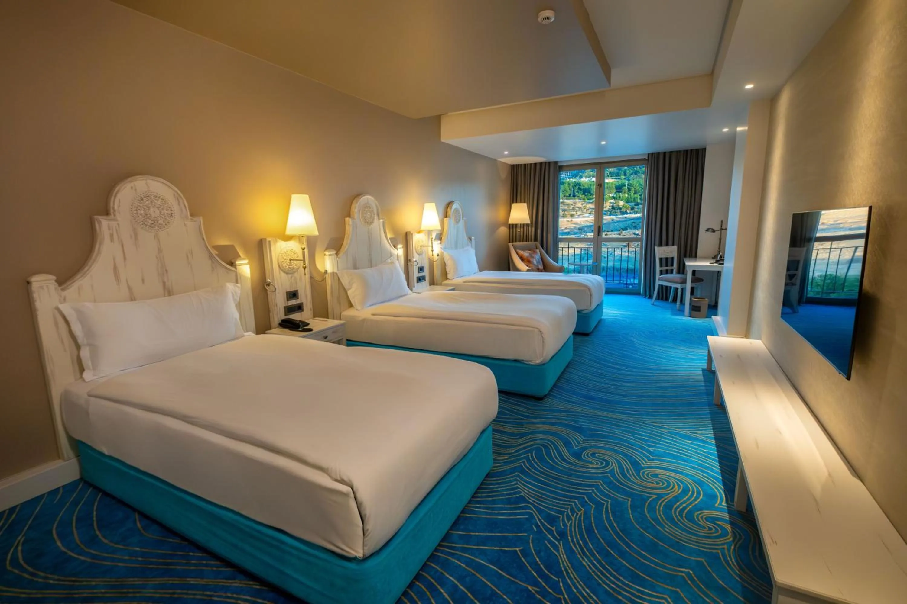 Bedroom, Bed in Ramada Plaza by Wyndham Mardin