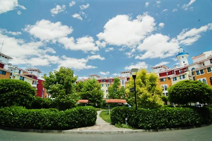 Area and facilities in Marina Cape Vacation Complex