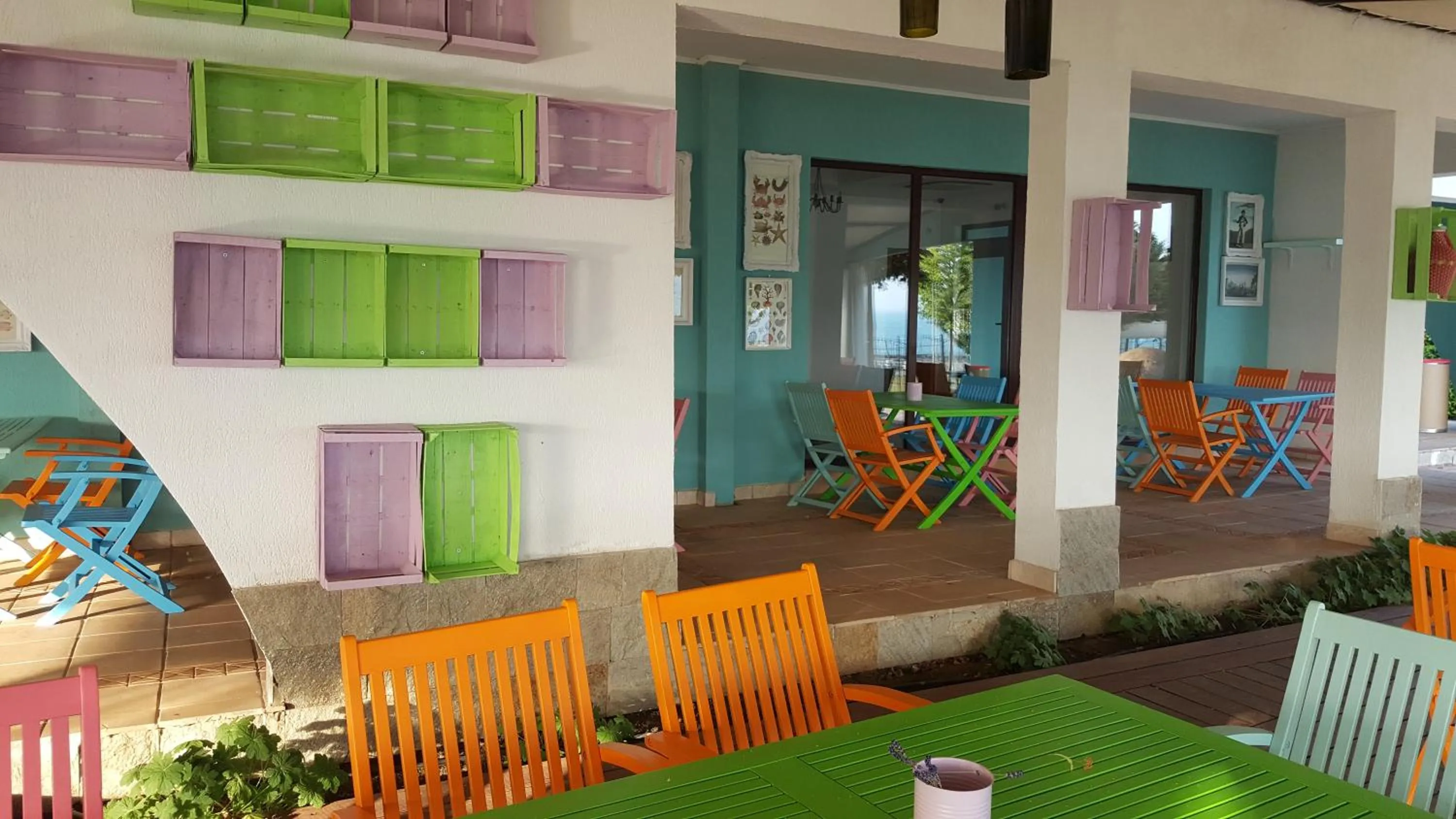 Restaurant/places to eat in Marina Cape Vacation Complex