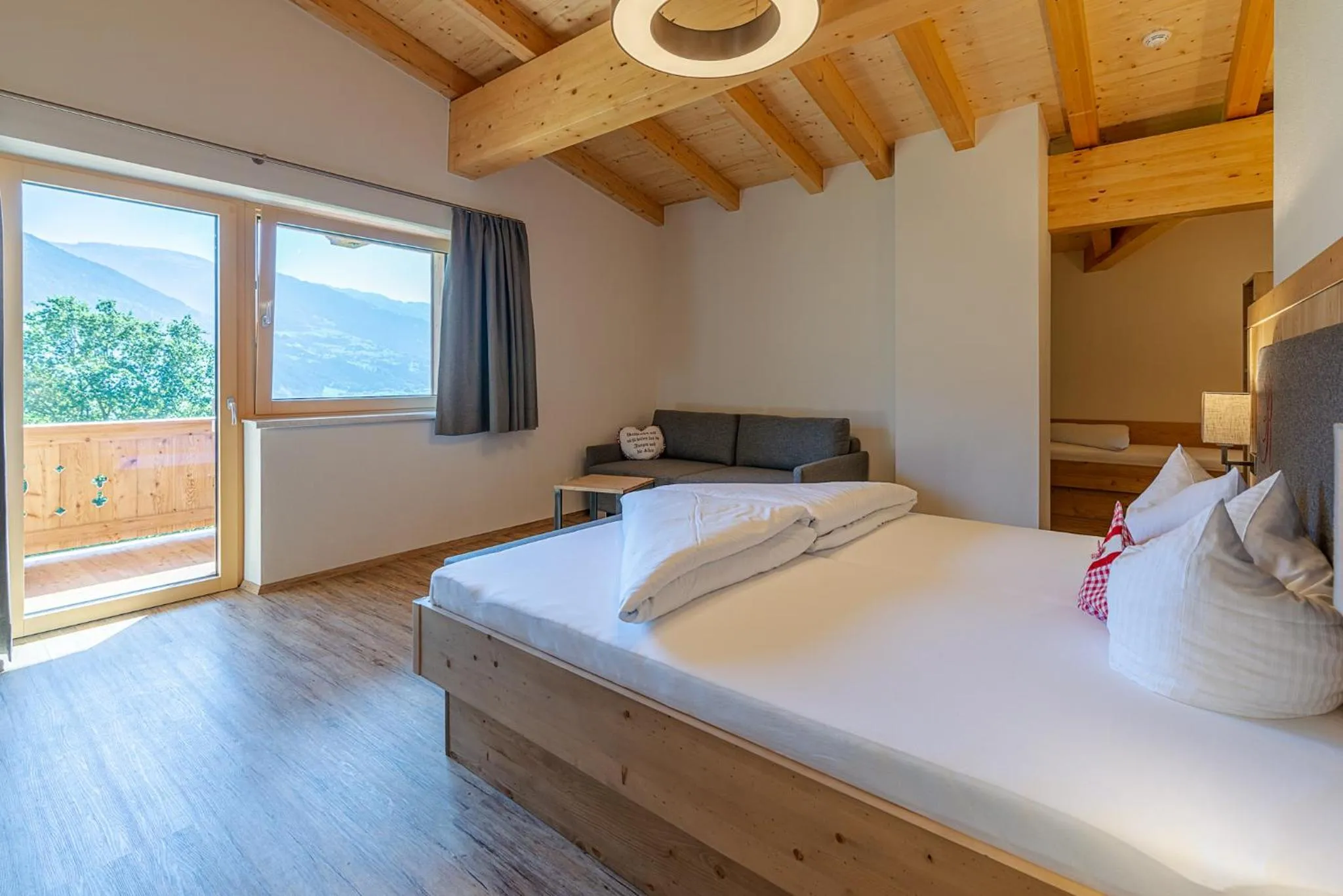 Bedroom, Bed in Hotel Garni Romantik