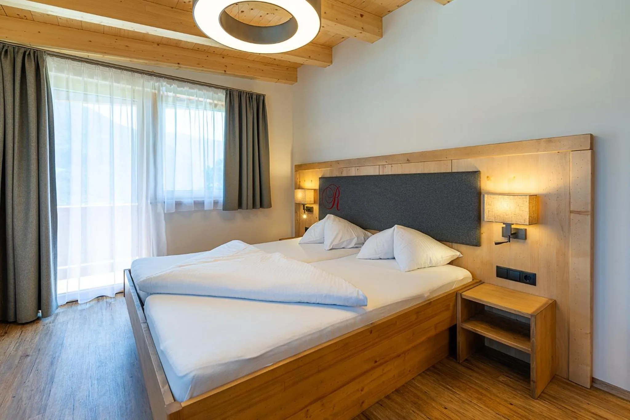 Photo of the whole room, Bed in Hotel Garni Romantik