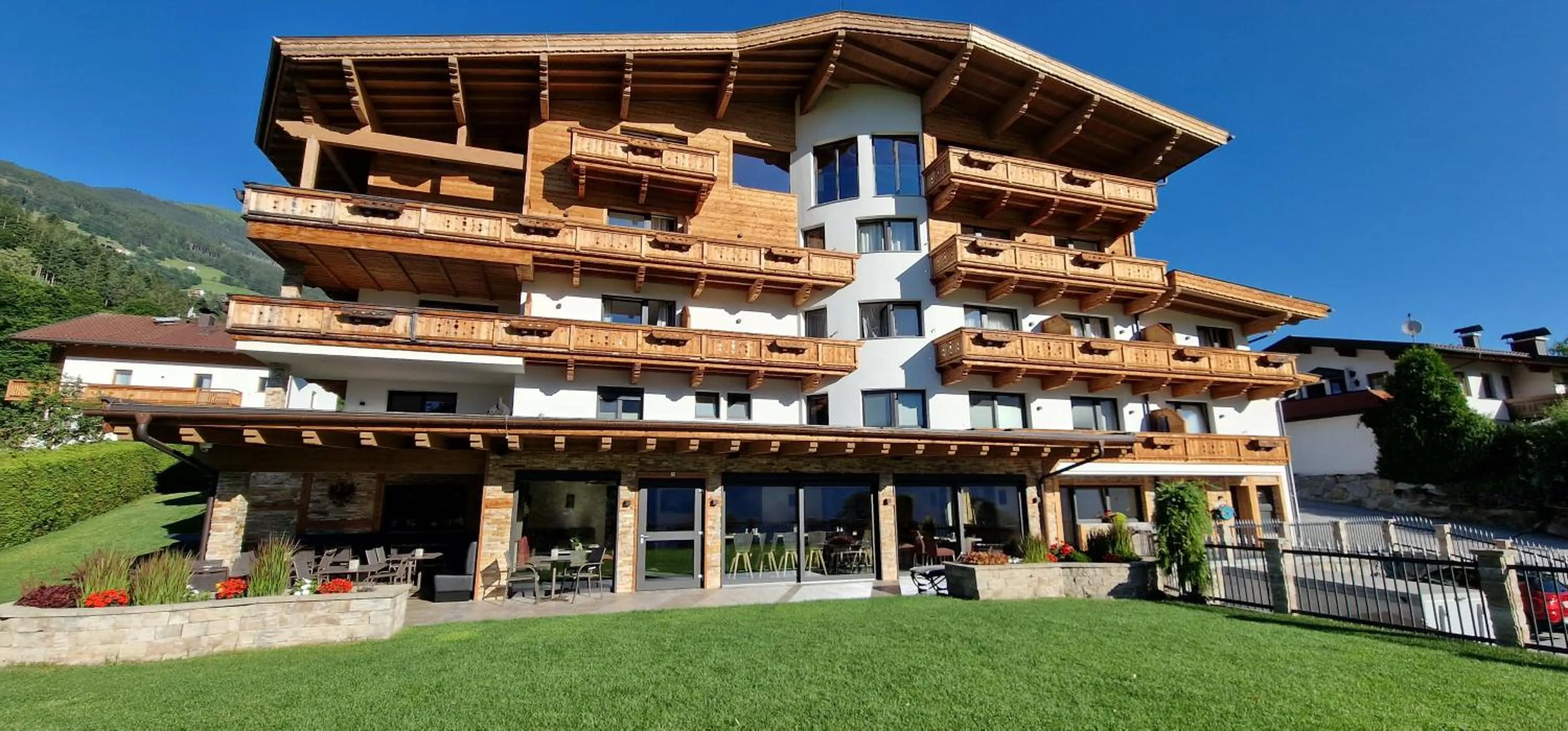 Property building in Hotel Garni Romantik