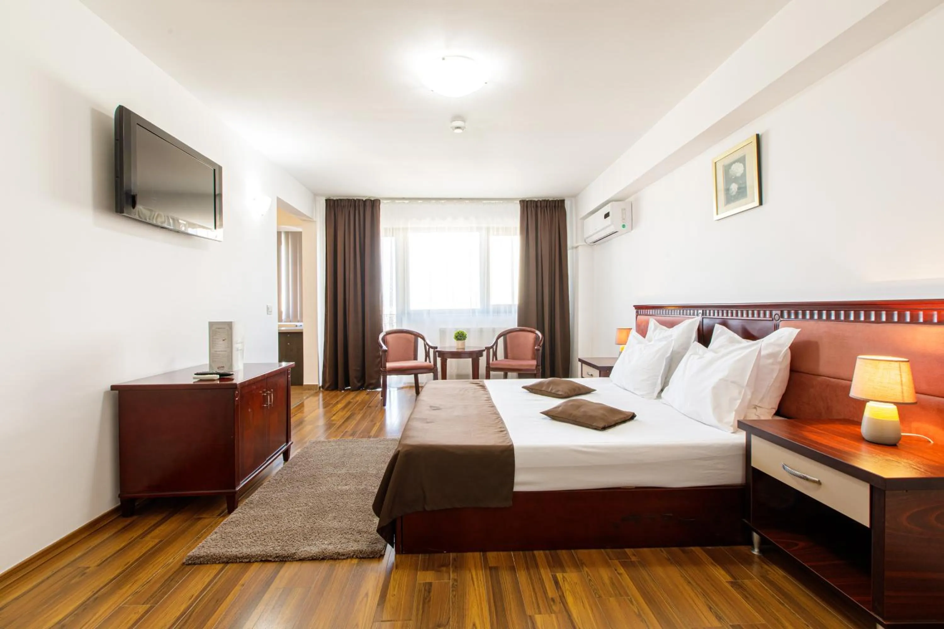 Photo of the whole room, Bed in Lira Pacific Aparthotel