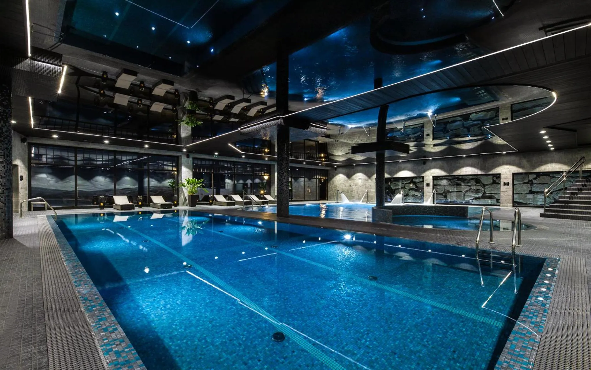 Swimming pool in Hotel Seidorf