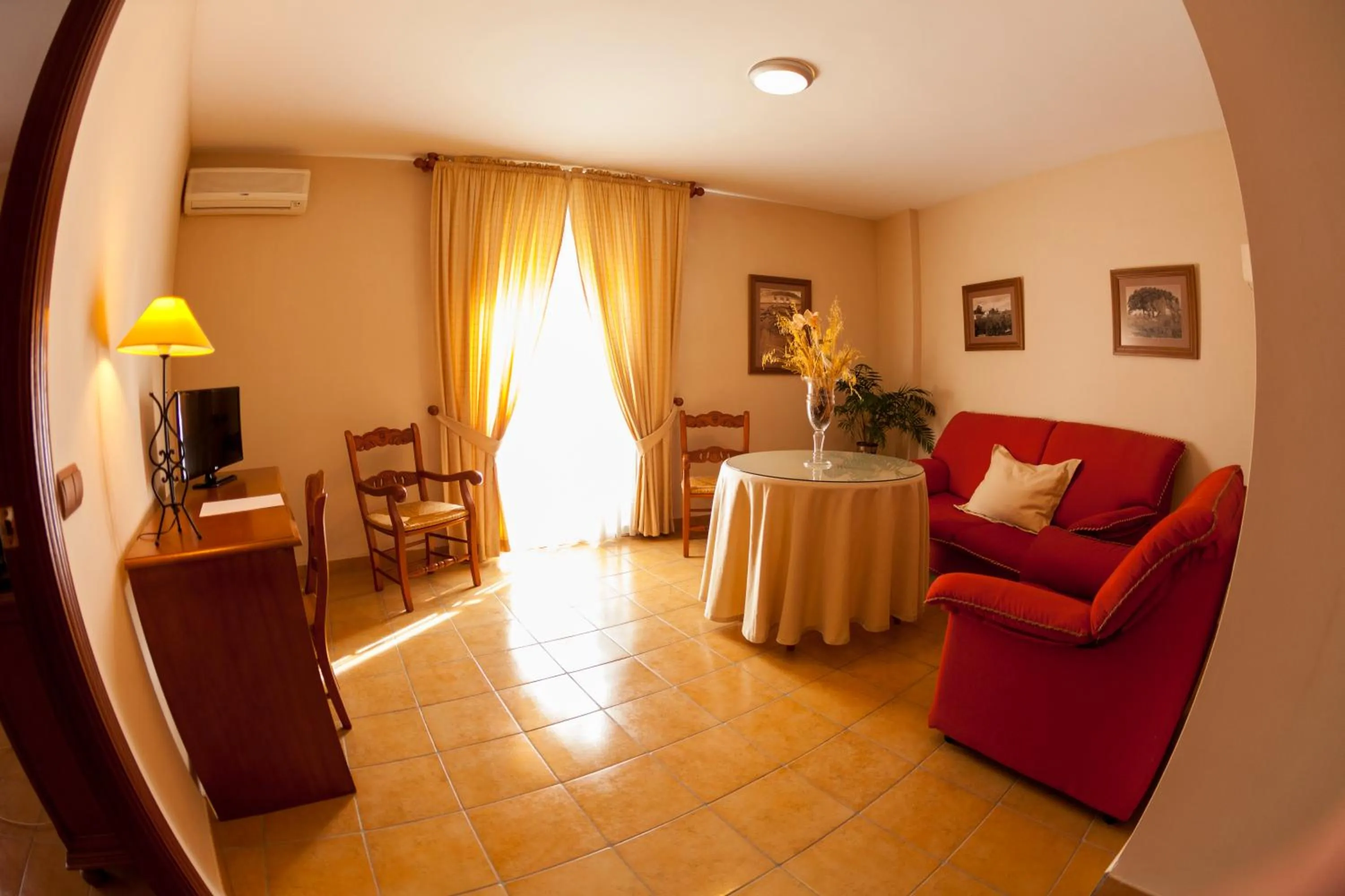 Hotel Paraje La Lambra