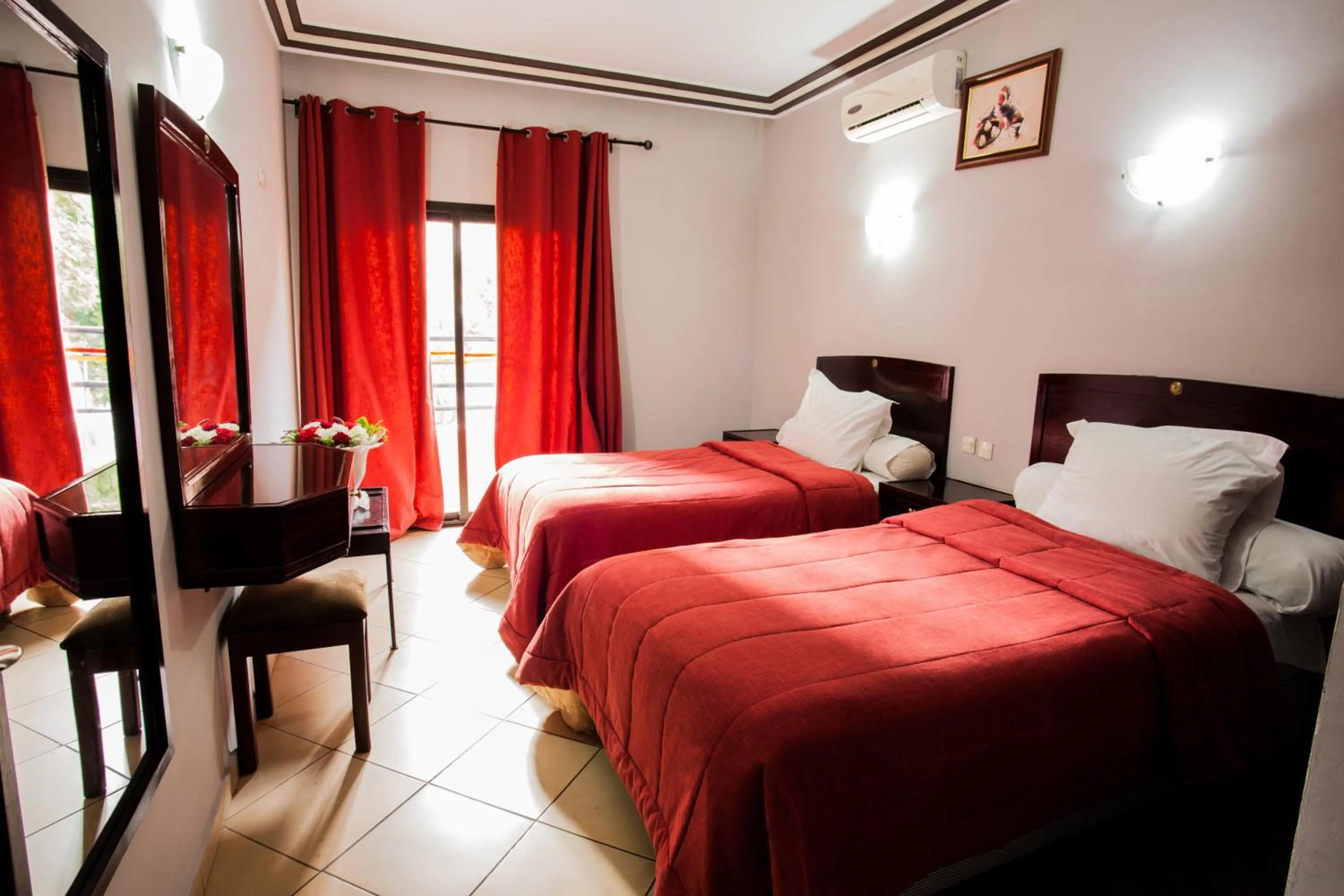 Bedroom, Bed in Residence Hotel Assounfou