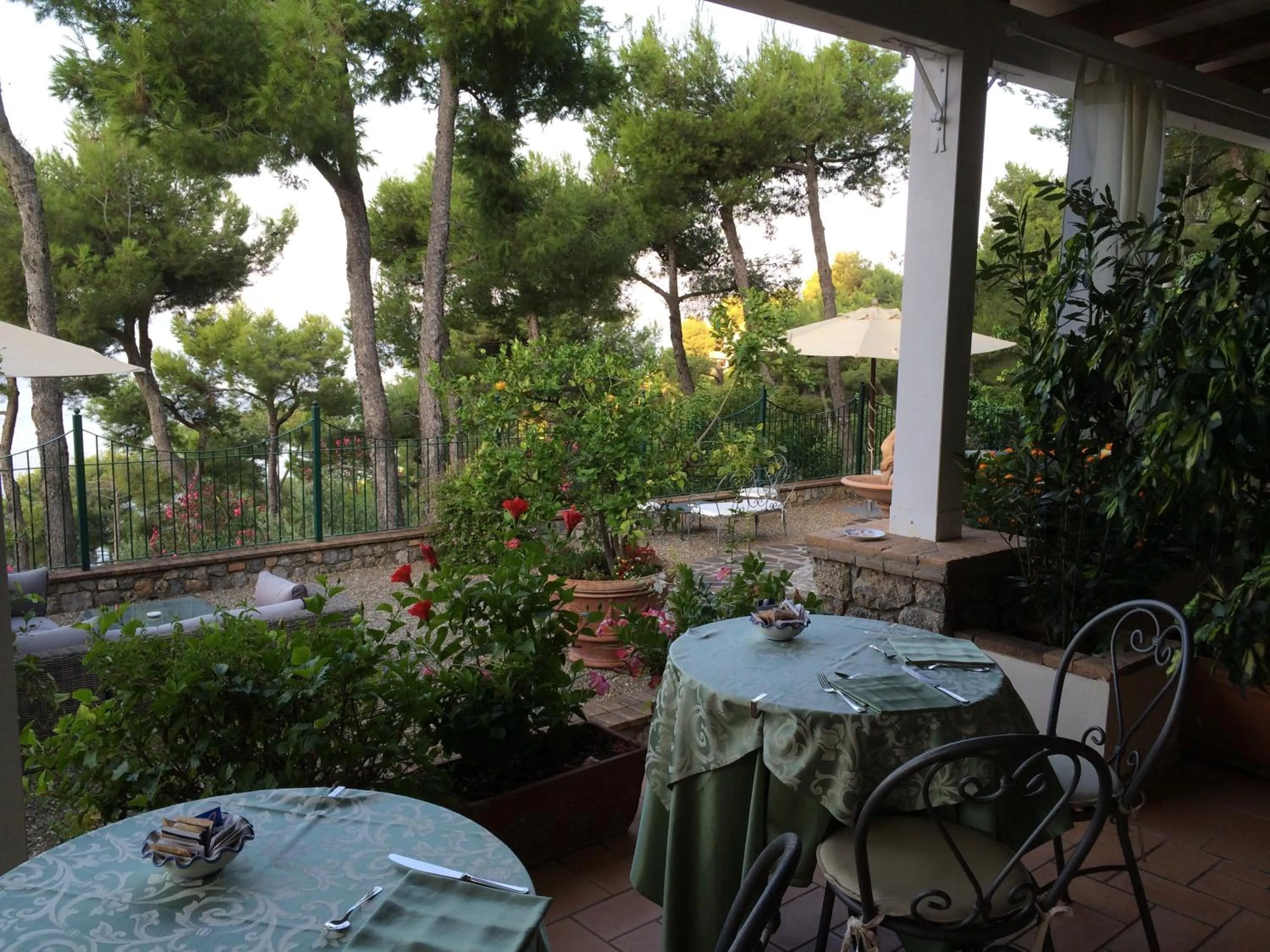 Restaurant/places to eat in Hotel Villa Delle Meraviglie