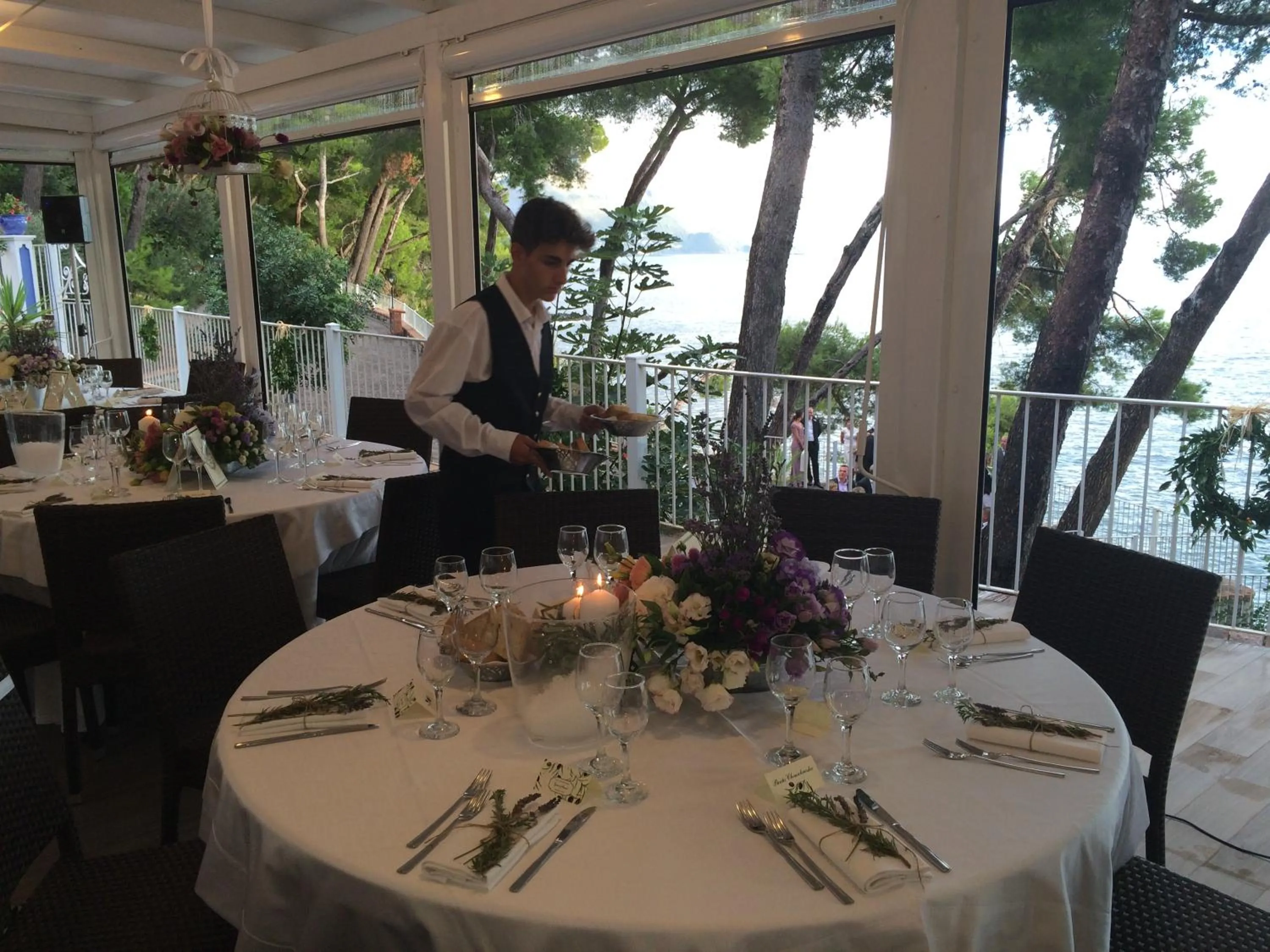 Staff in Hotel Villa Delle Meraviglie