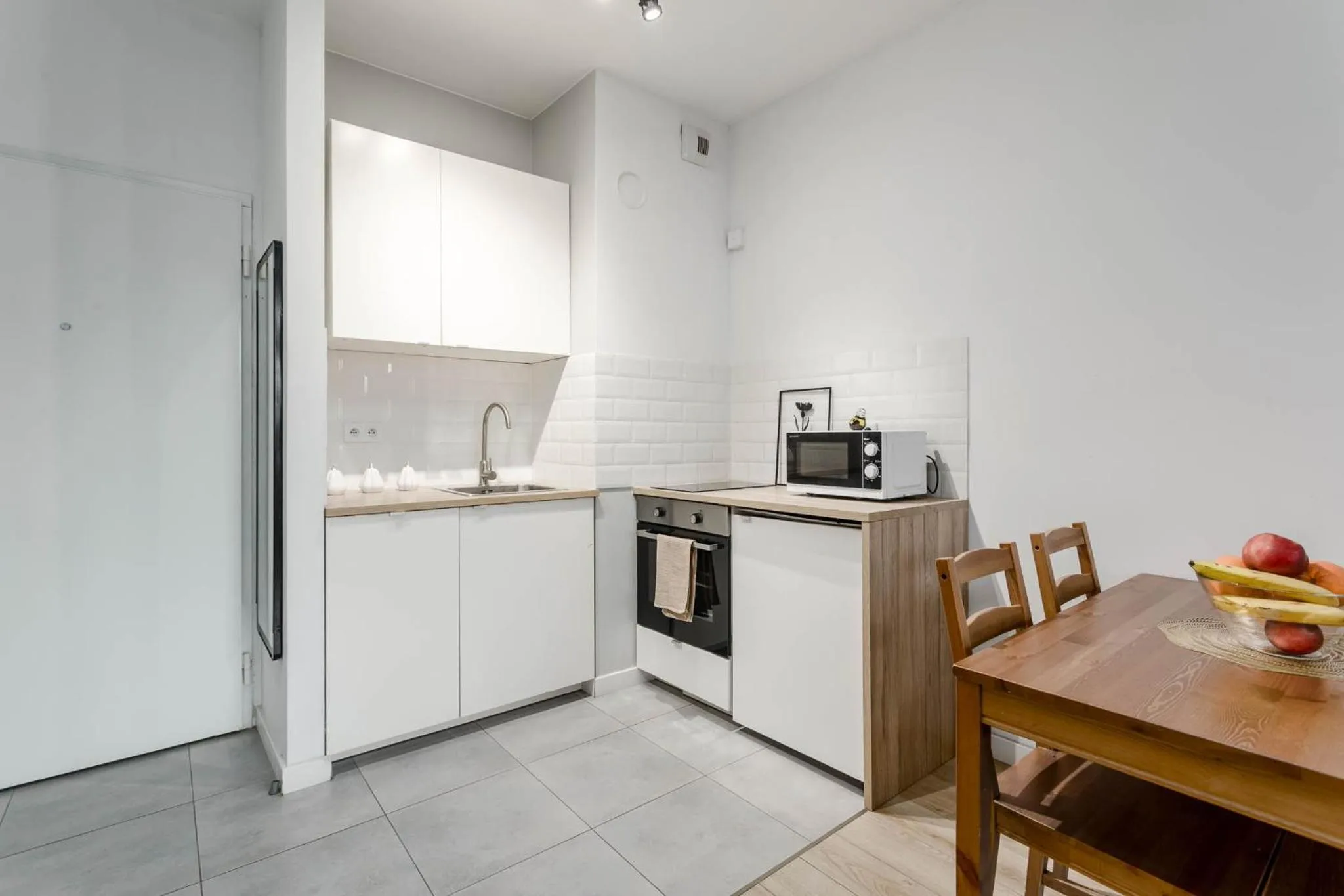Kitchen or kitchenette in Chill Apartments Airport Apartments