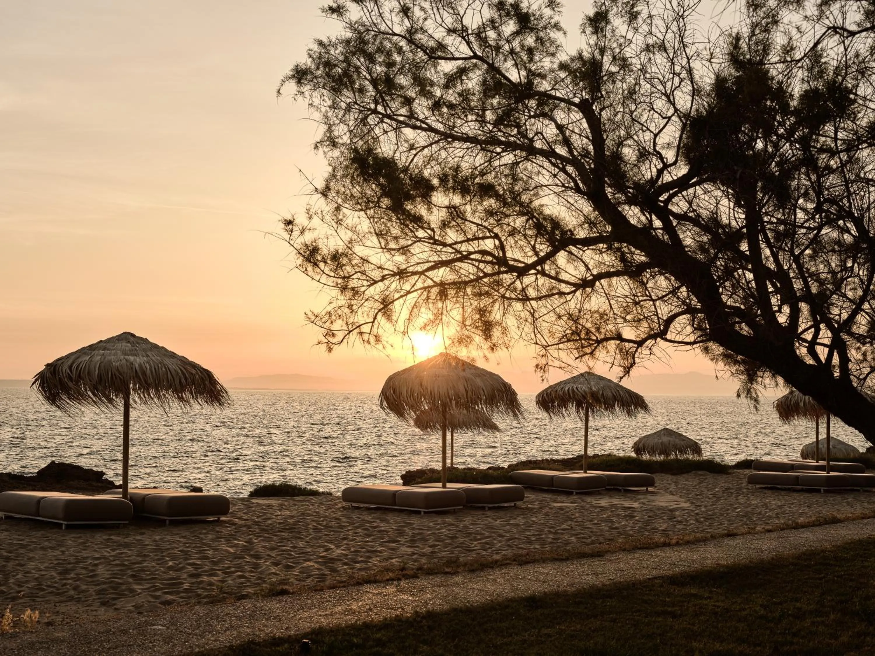 Sunset in The Bay Hotel & Suites