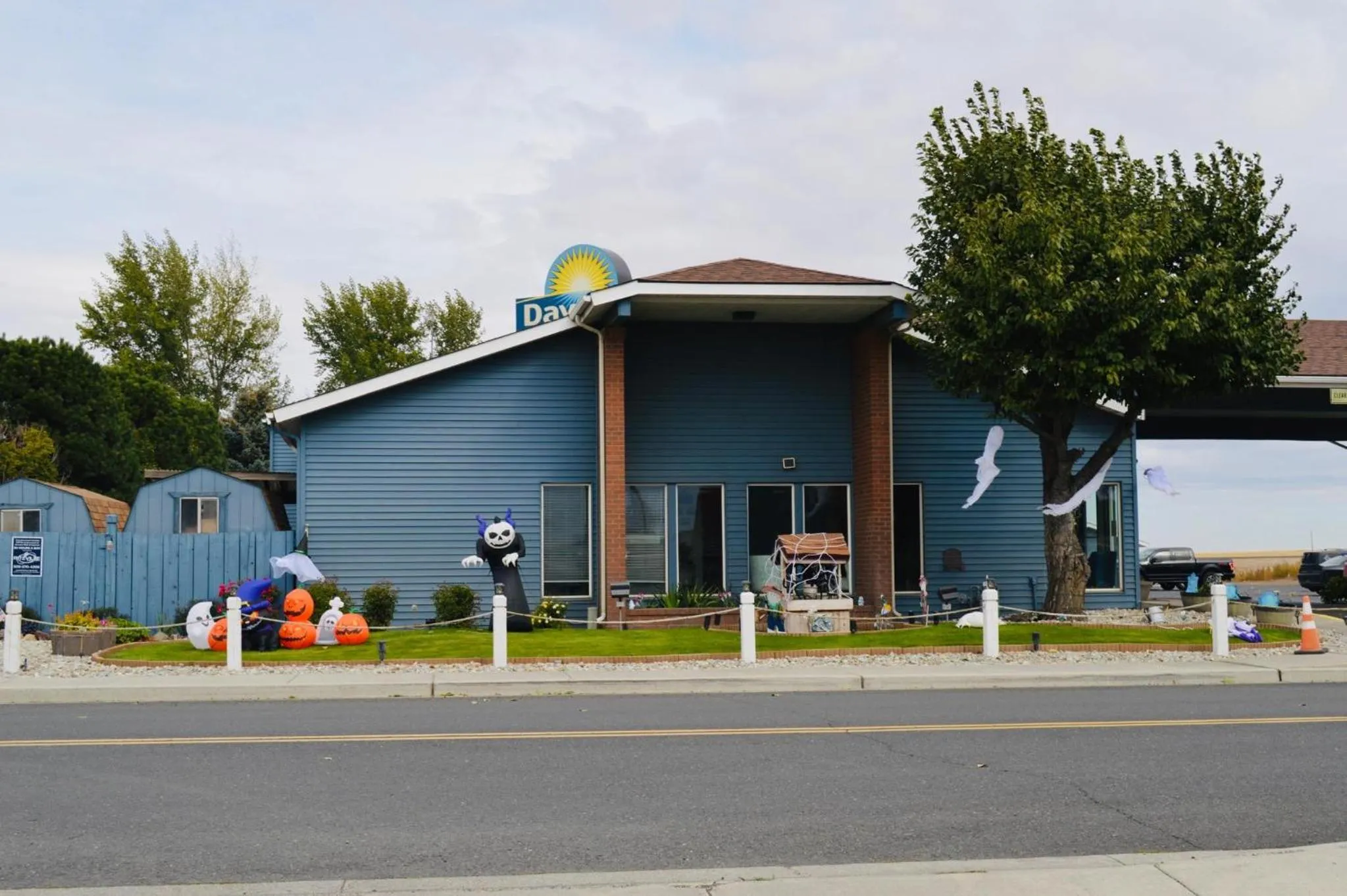 Property building in Days Inn by Wyndham Ritzville