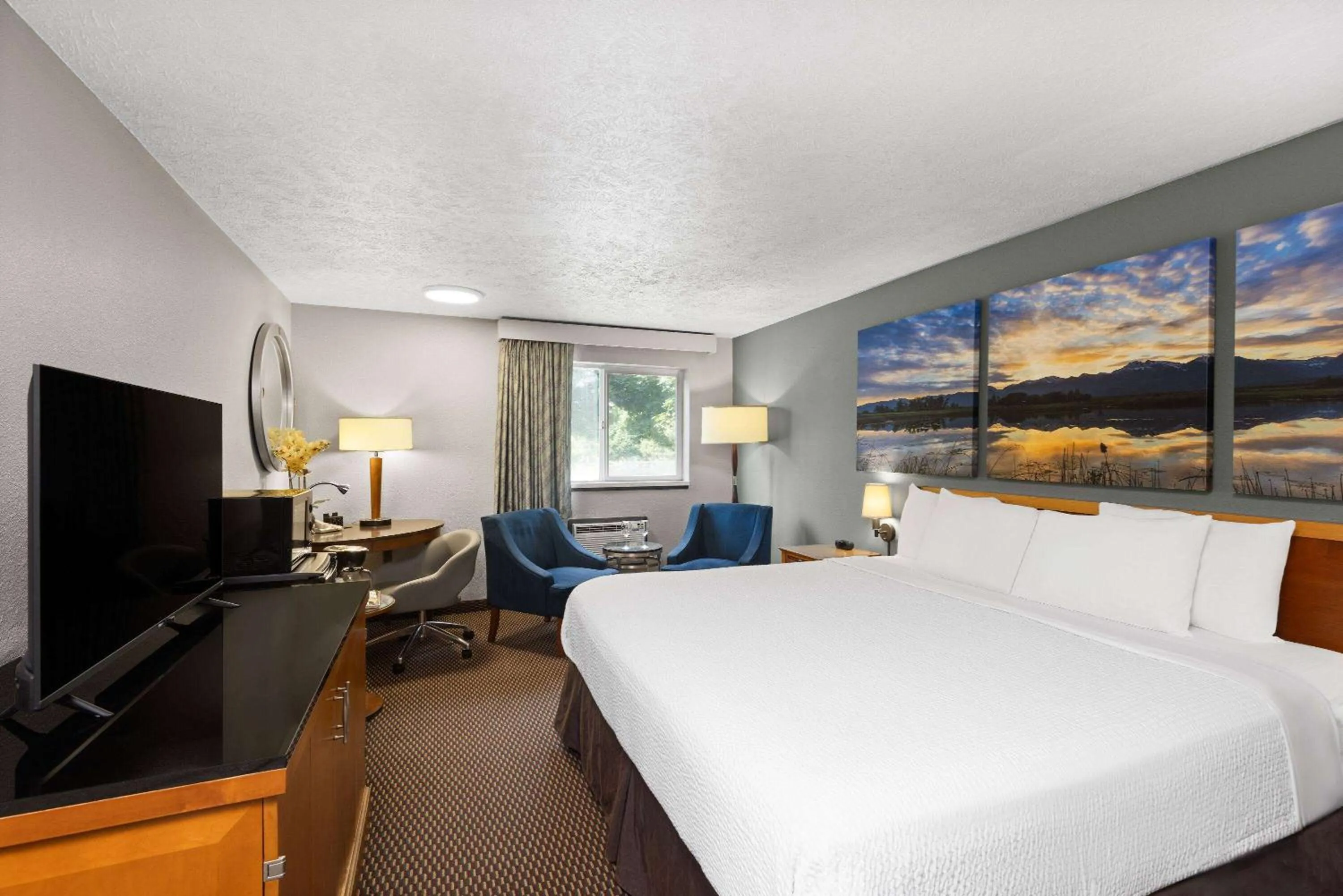 Photo of the whole room, Bed in Days Inn by Wyndham Ritzville