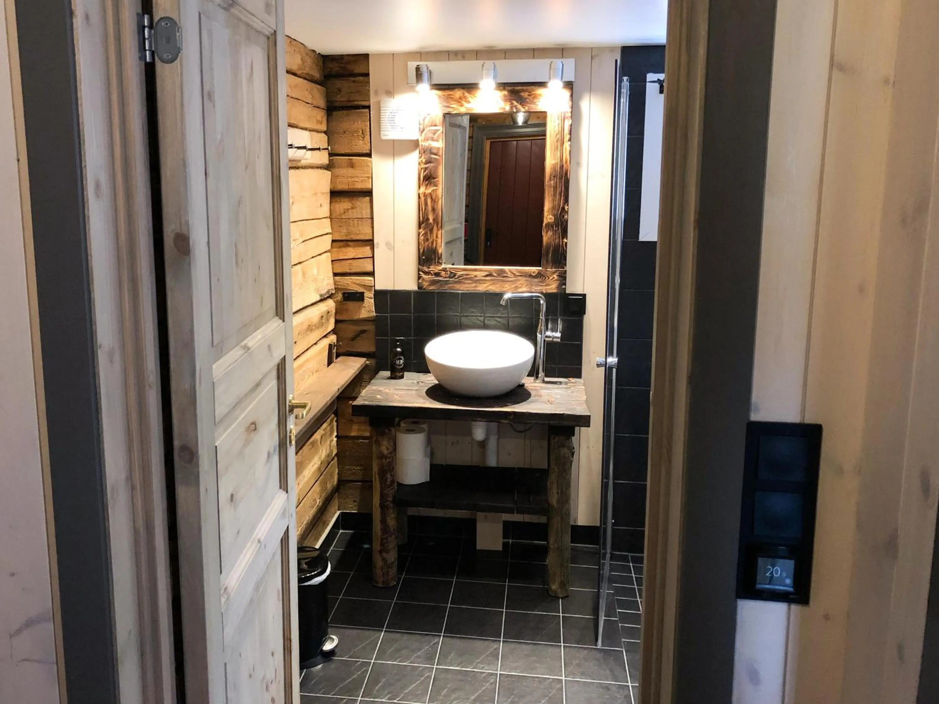 Bathroom in Reine Rorbuer - by Classic Norway Hotels