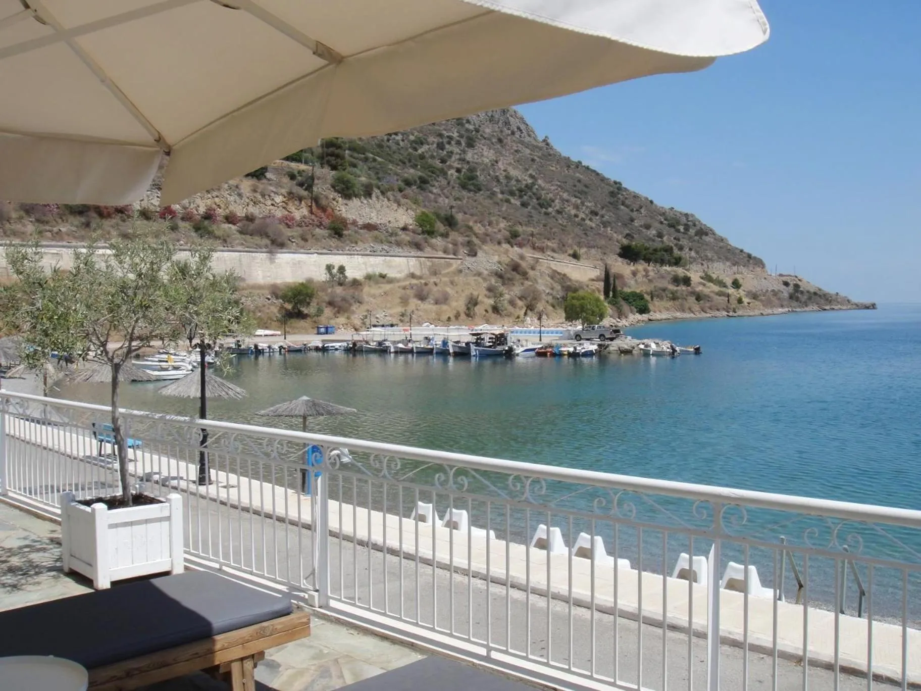 Balcony/Terrace in Paradisos