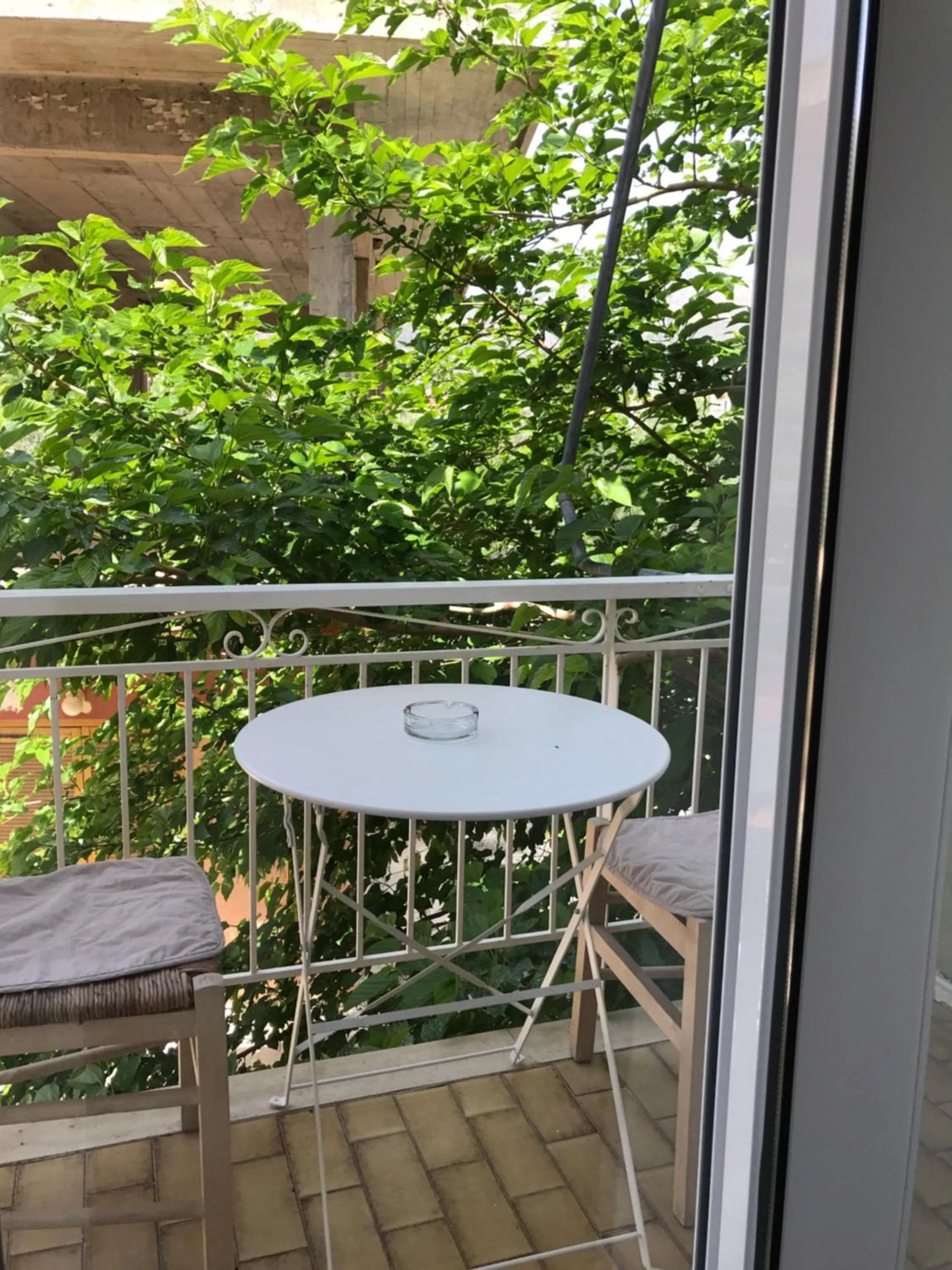 Garden view in Paradisos