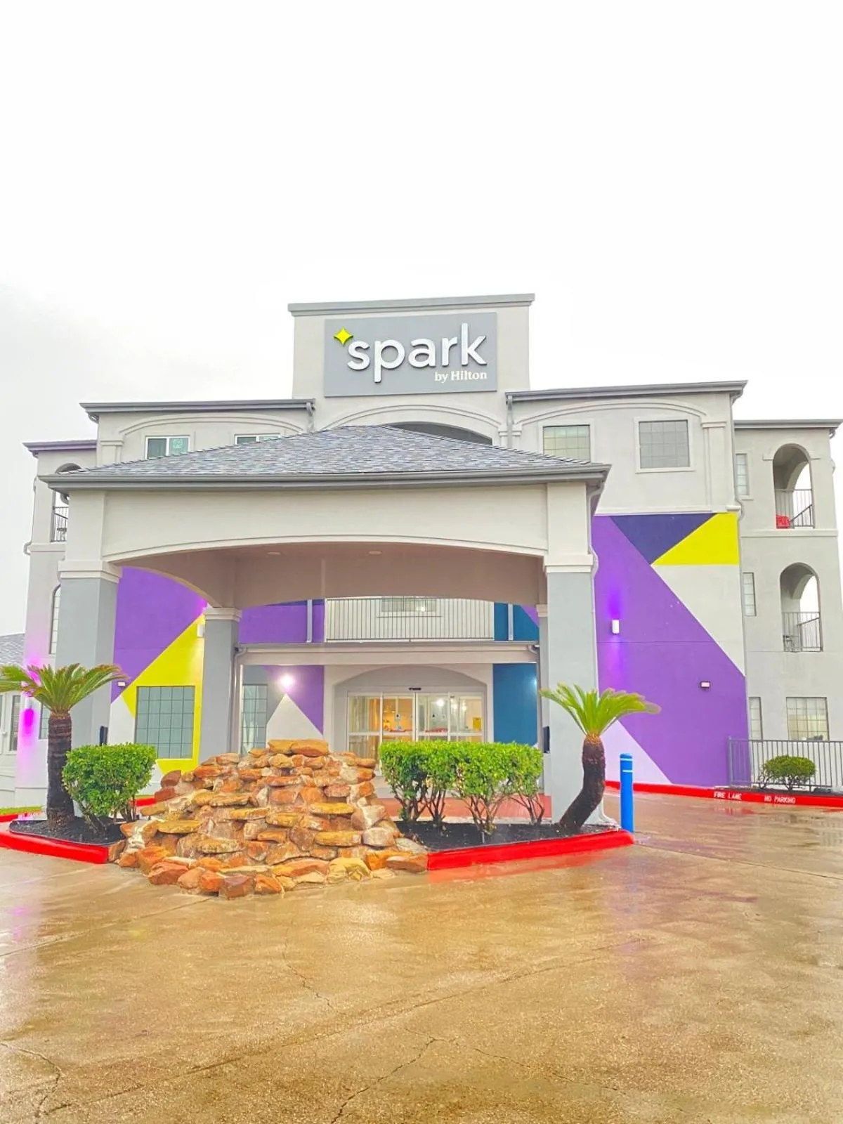 Comfort Inn & Suites Beachfront