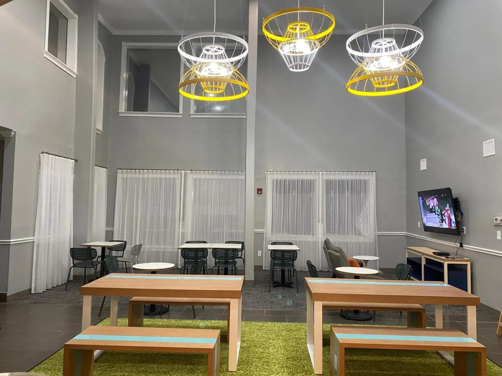 Comfort Inn & Suites Beachfront