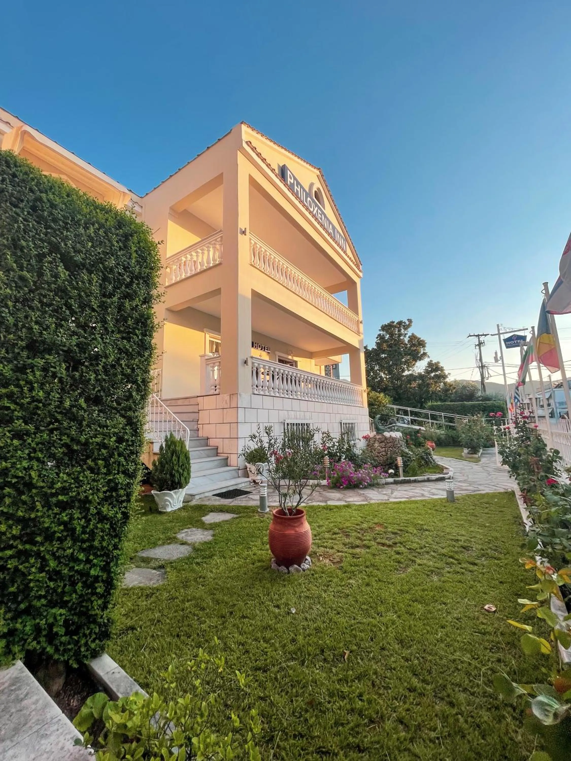 Garden in Philoxenia Inn