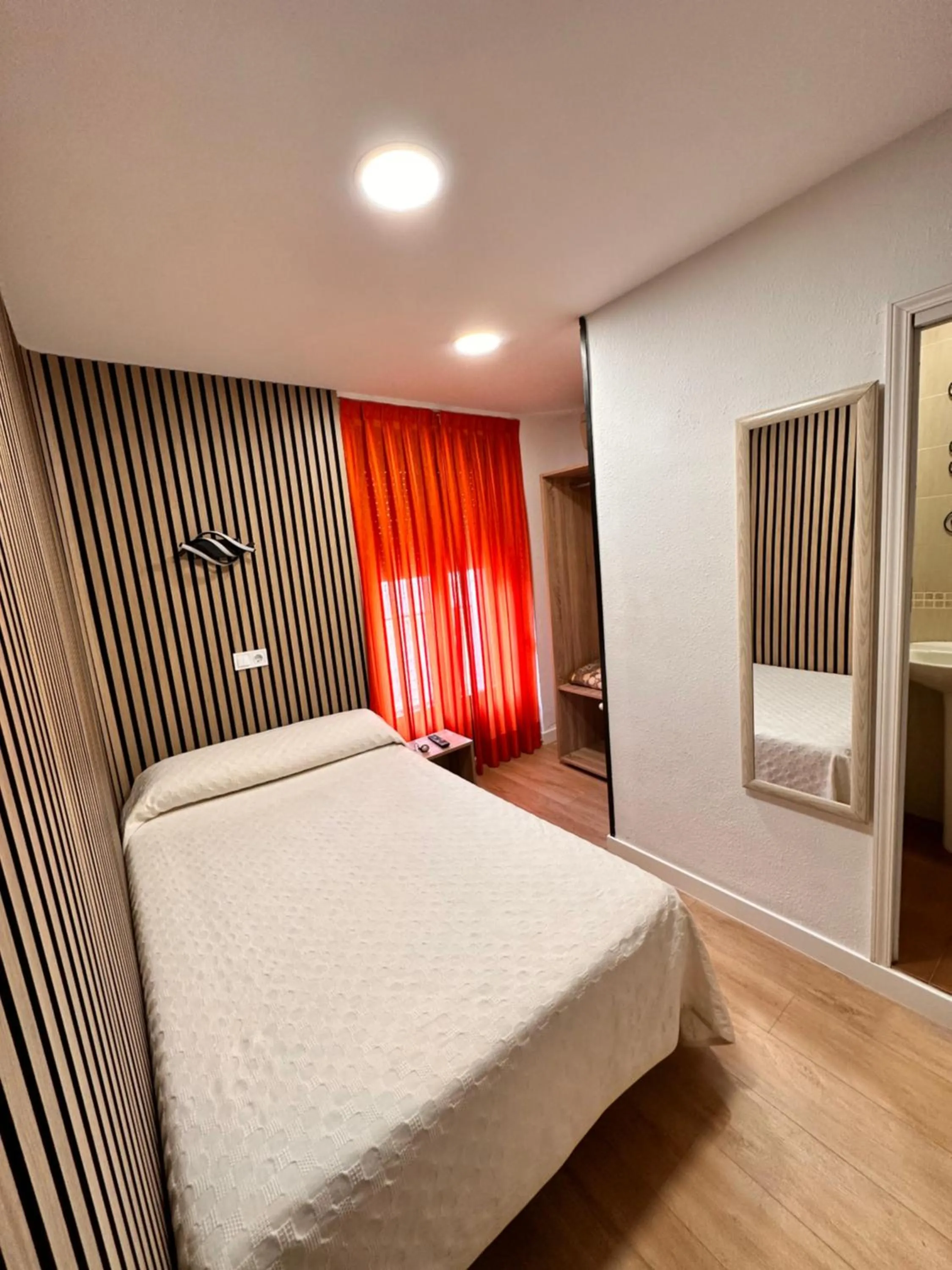 Photo of the whole room, Bed in Hostal Rober