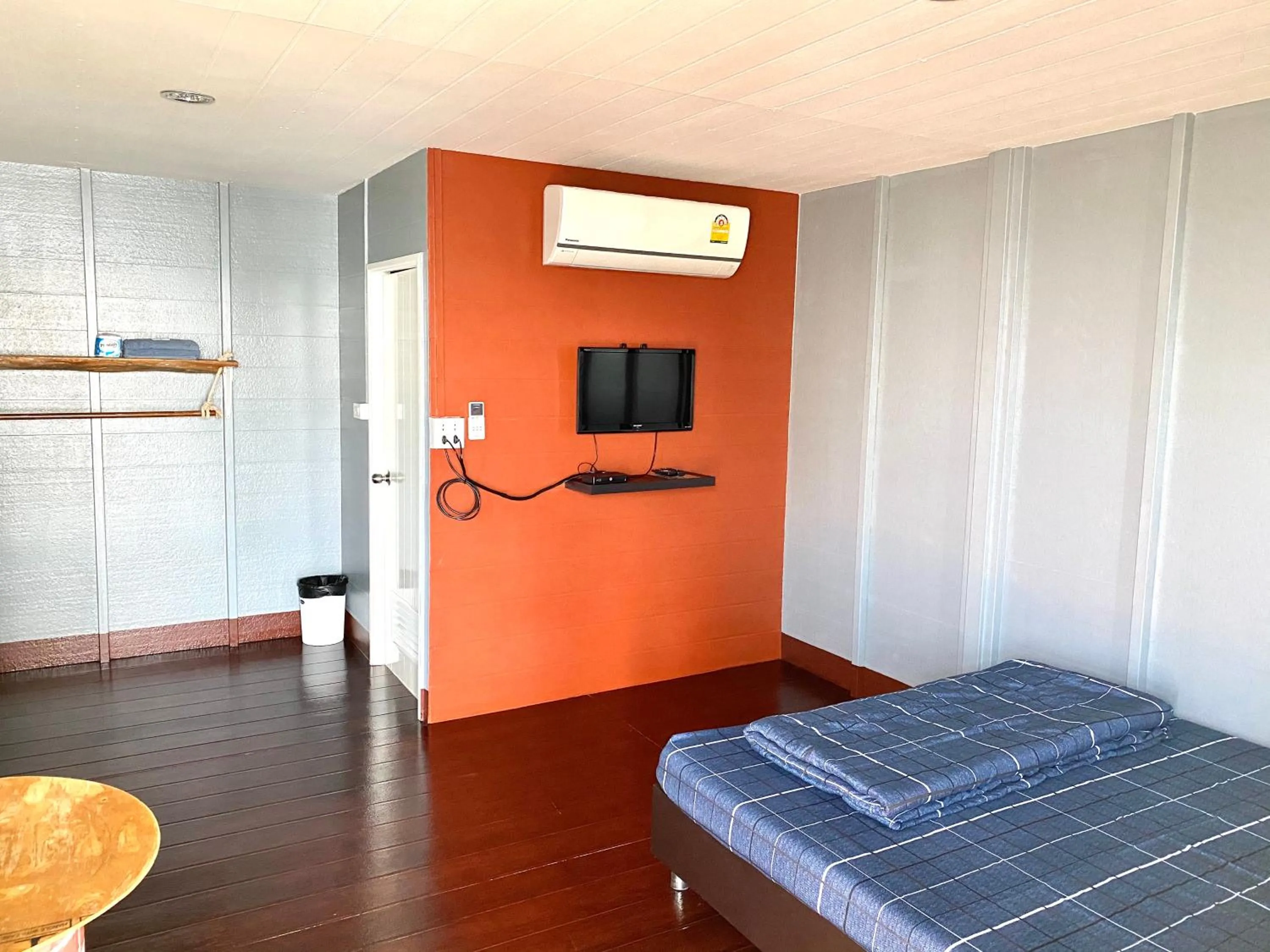 Bed in Somphoch Garden