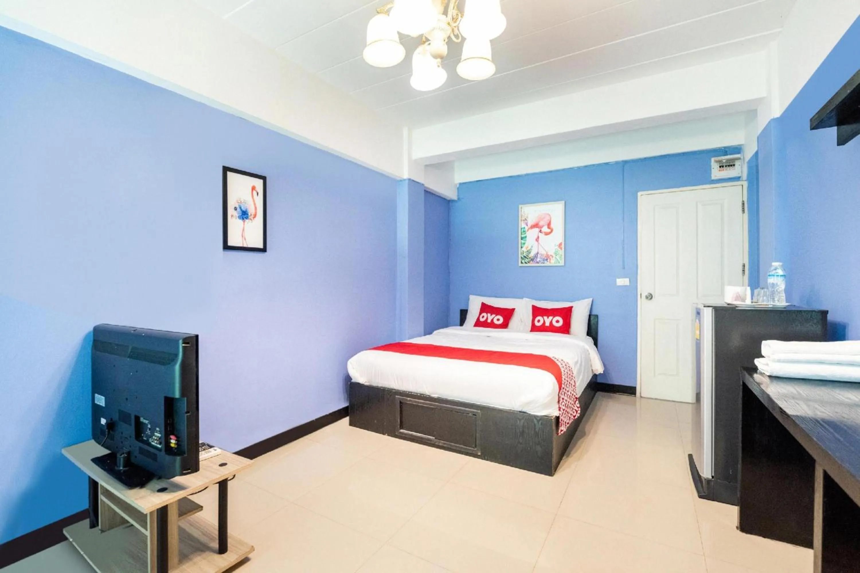 View (from property/room), Bed in Super OYO 427 Chill Apartment