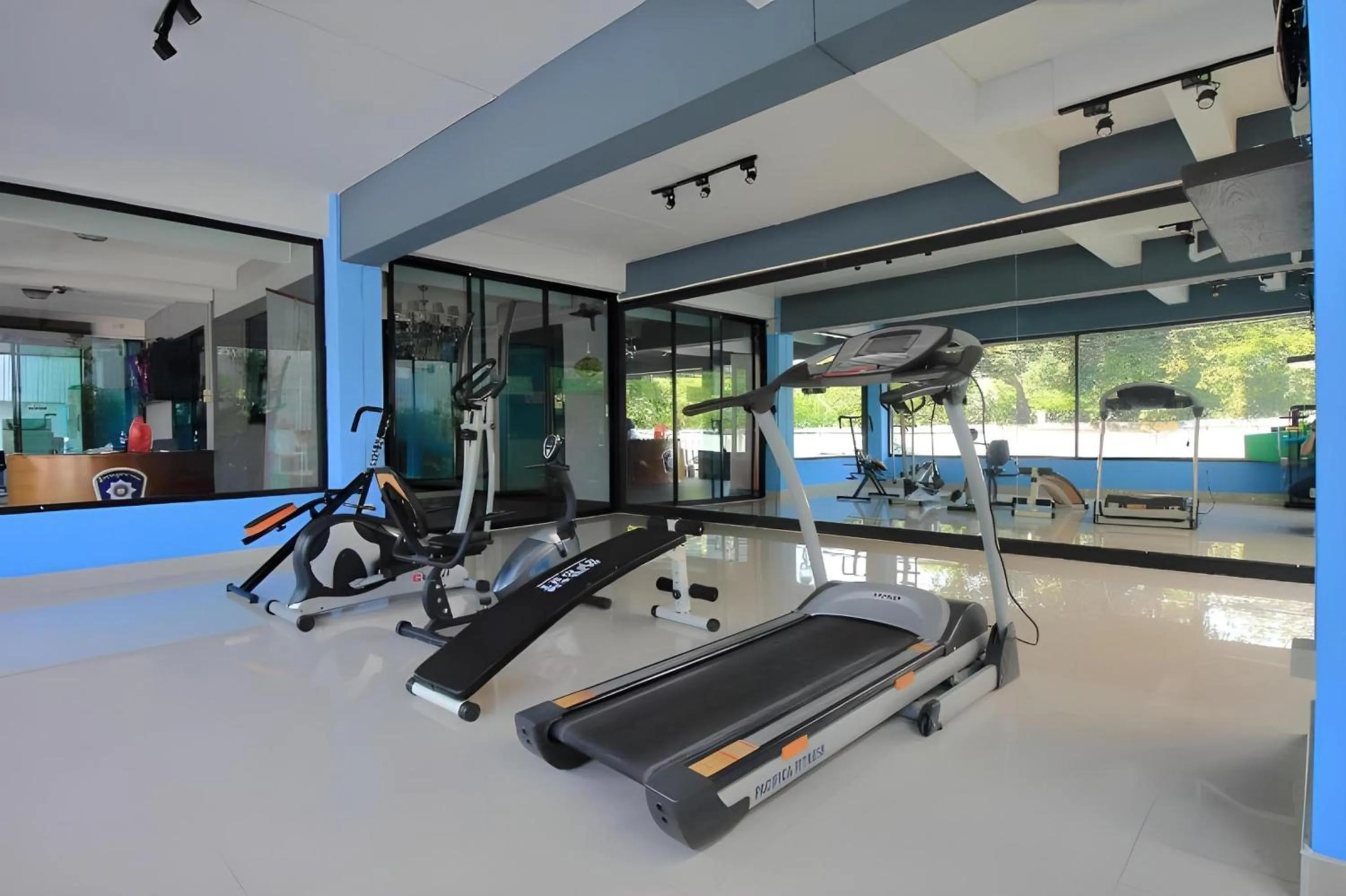Fitness centre/facilities in Super OYO 427 Chill Apartment
