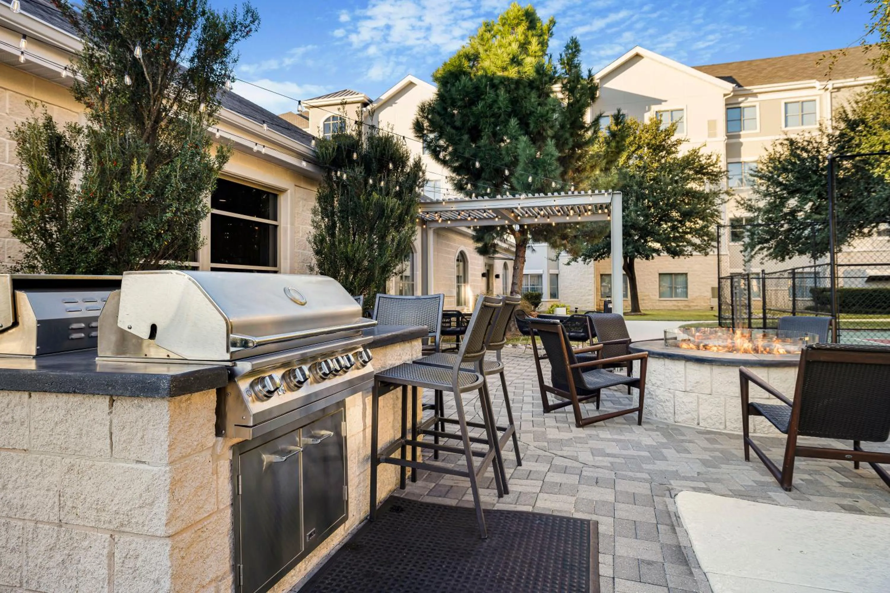 BBQ facilities in Homewood Suites by Hilton Plano-Richardson
