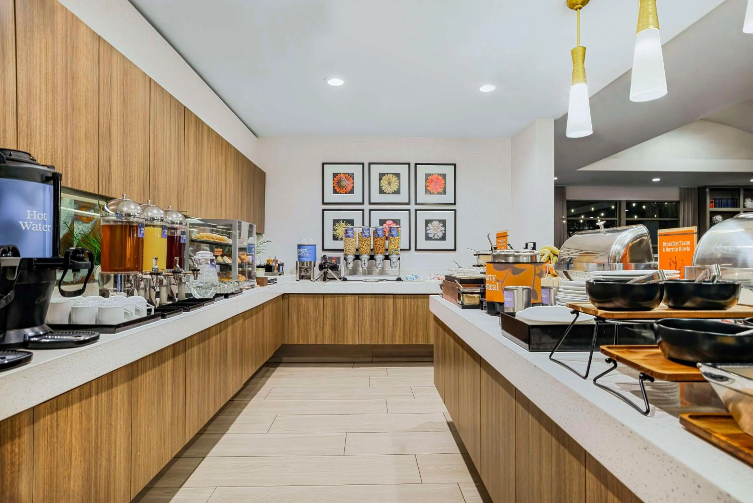 Breakfast in Homewood Suites by Hilton Plano-Richardson