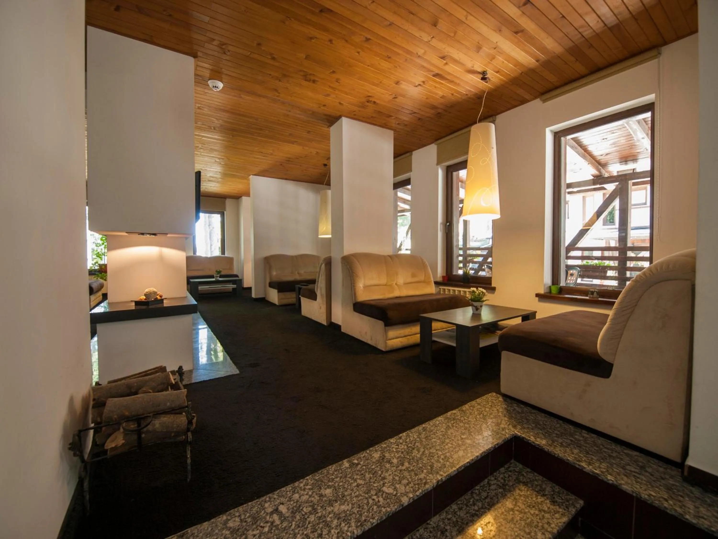 Lobby or reception in Green Life Family Apartments Pamporovo