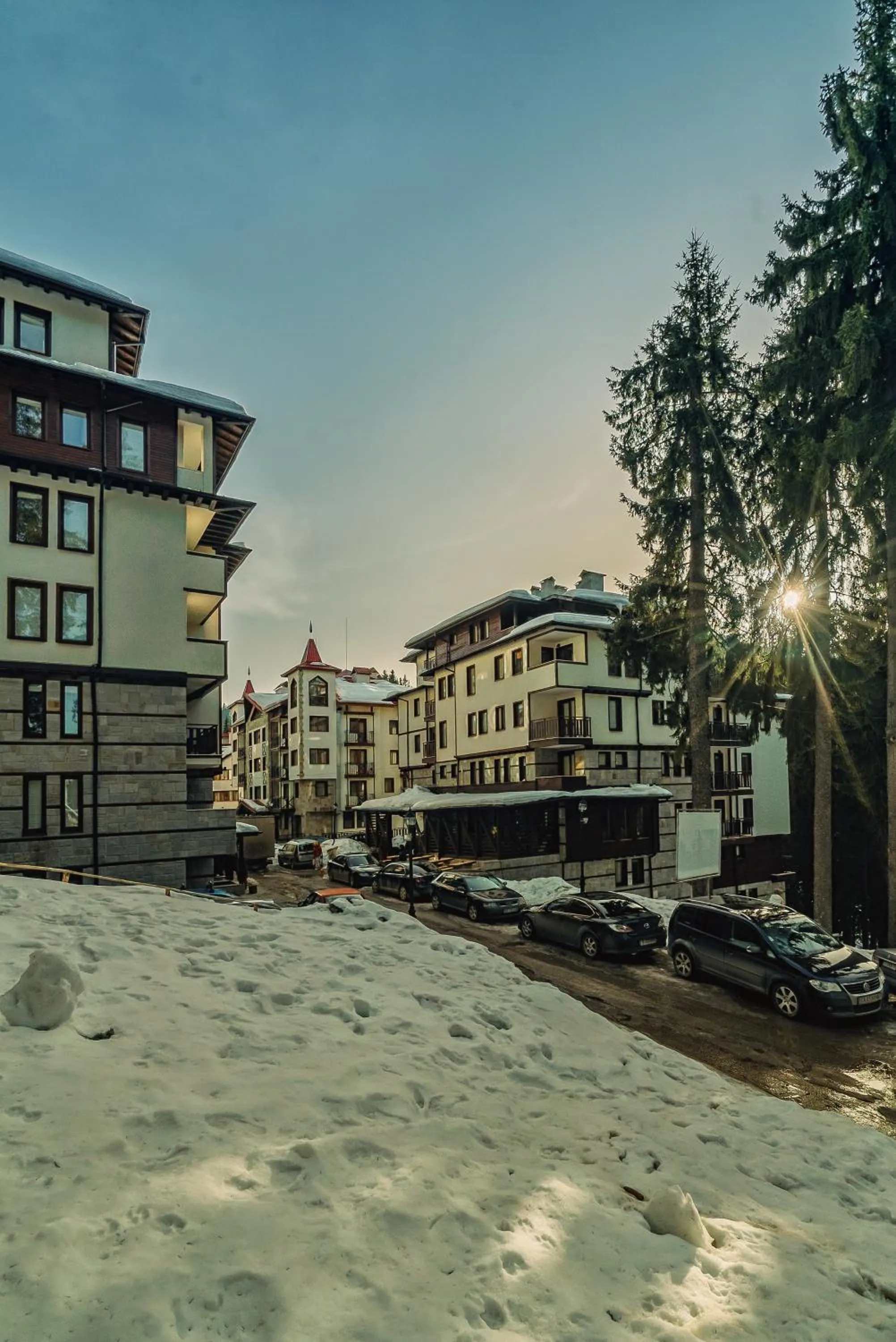 Property building in Green Life Family Apartments Pamporovo