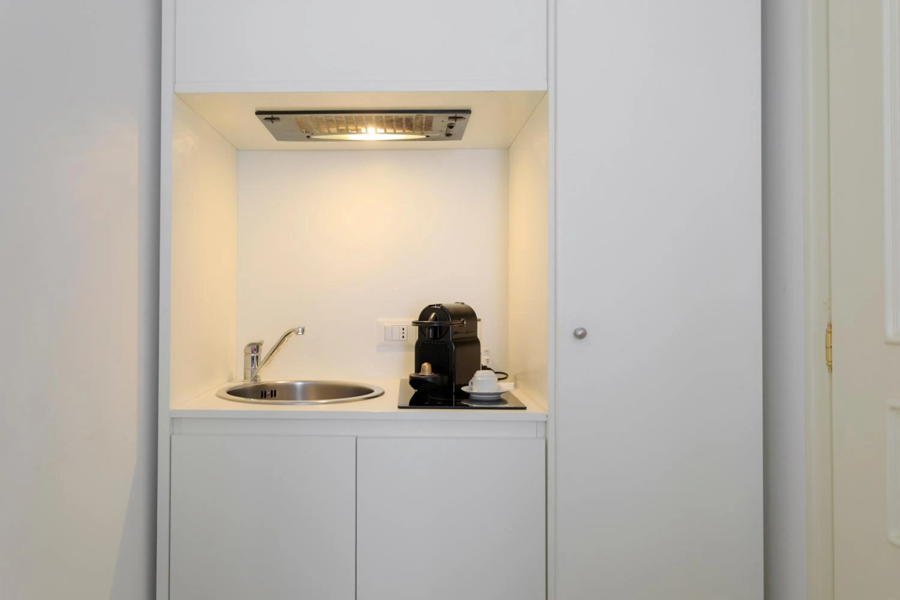 Kitchen or kitchenette in Palazzo Brunaccini Boutique Hotel