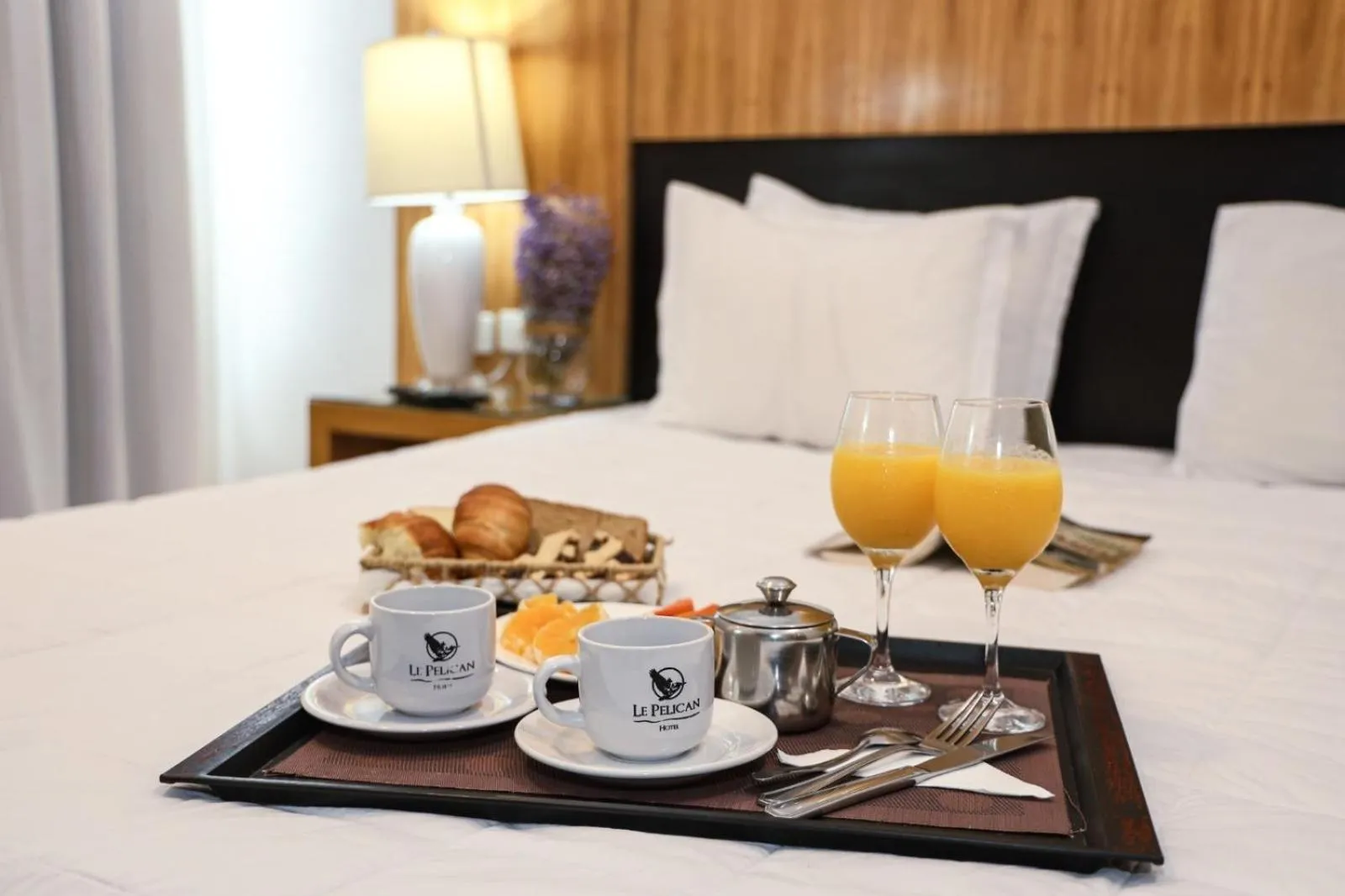 Bed in Hotel Le Pelican