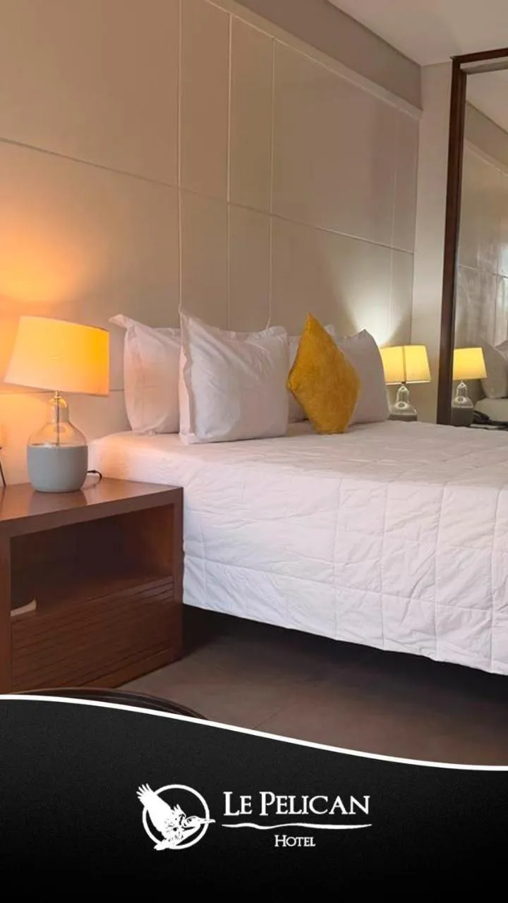 Bed in Hotel Le Pelican