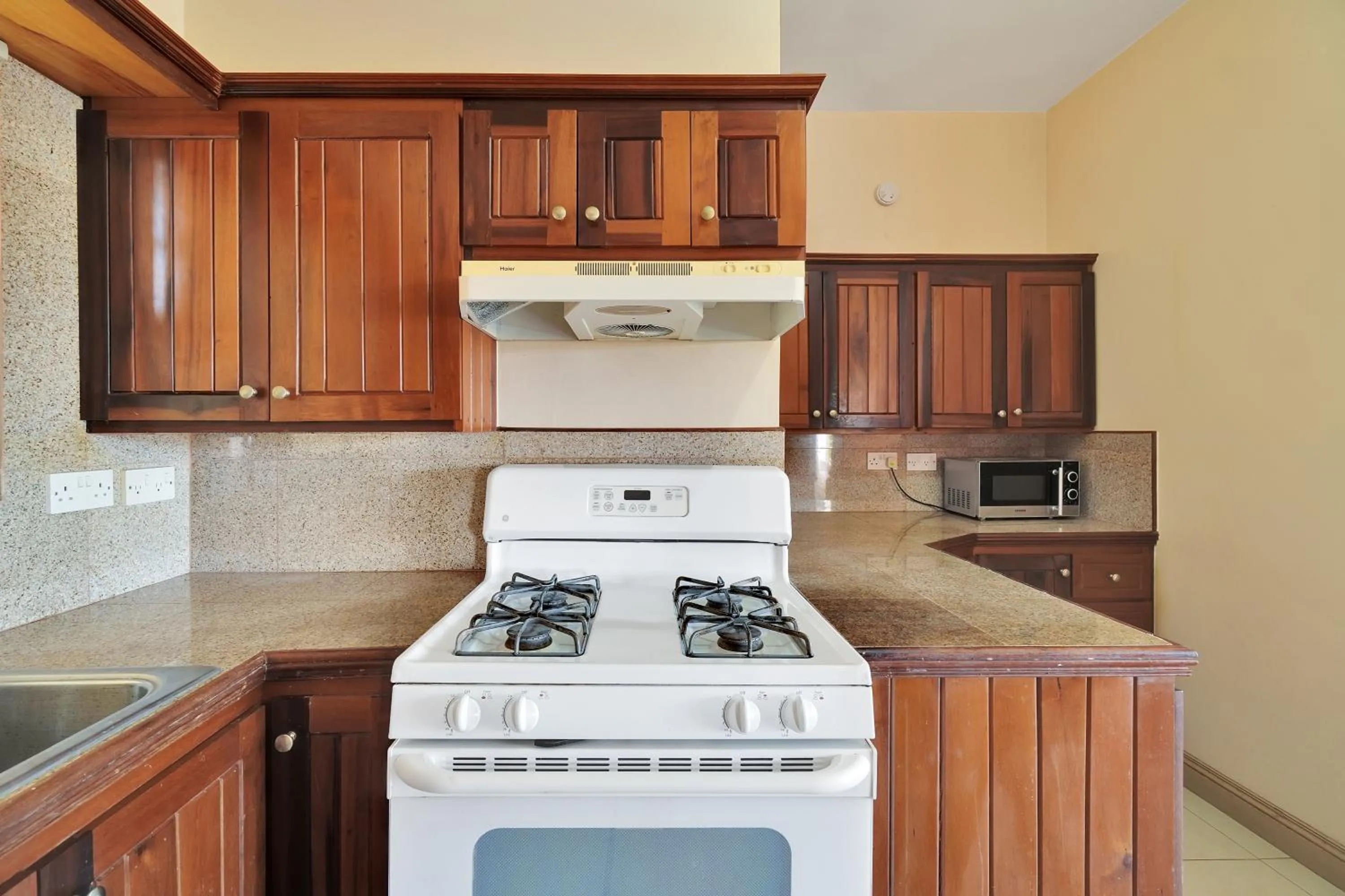 Kitchen or kitchenette in Mandela Court Suites Grenada