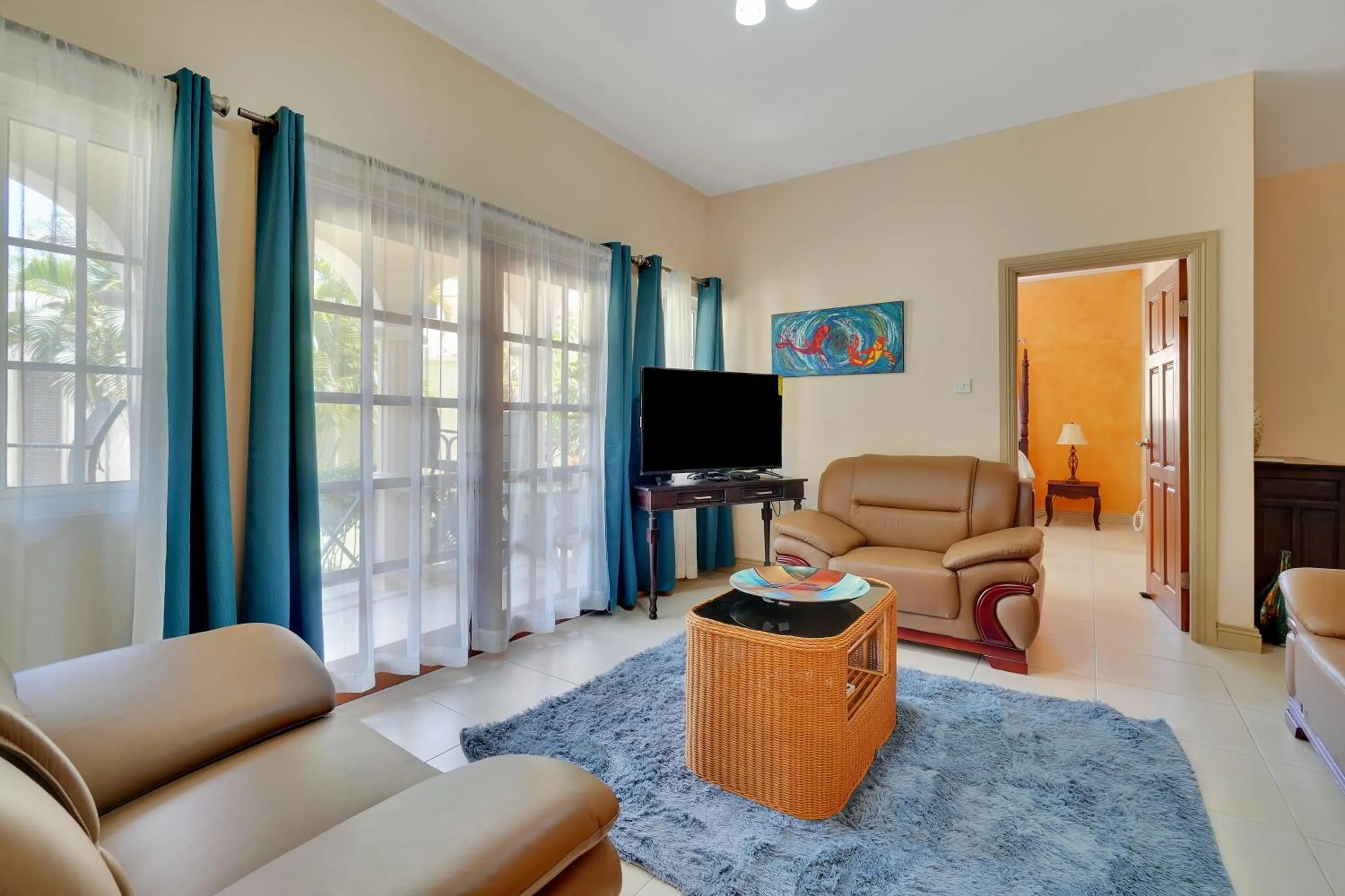 TV and multimedia in Mandela Court Suites Grenada