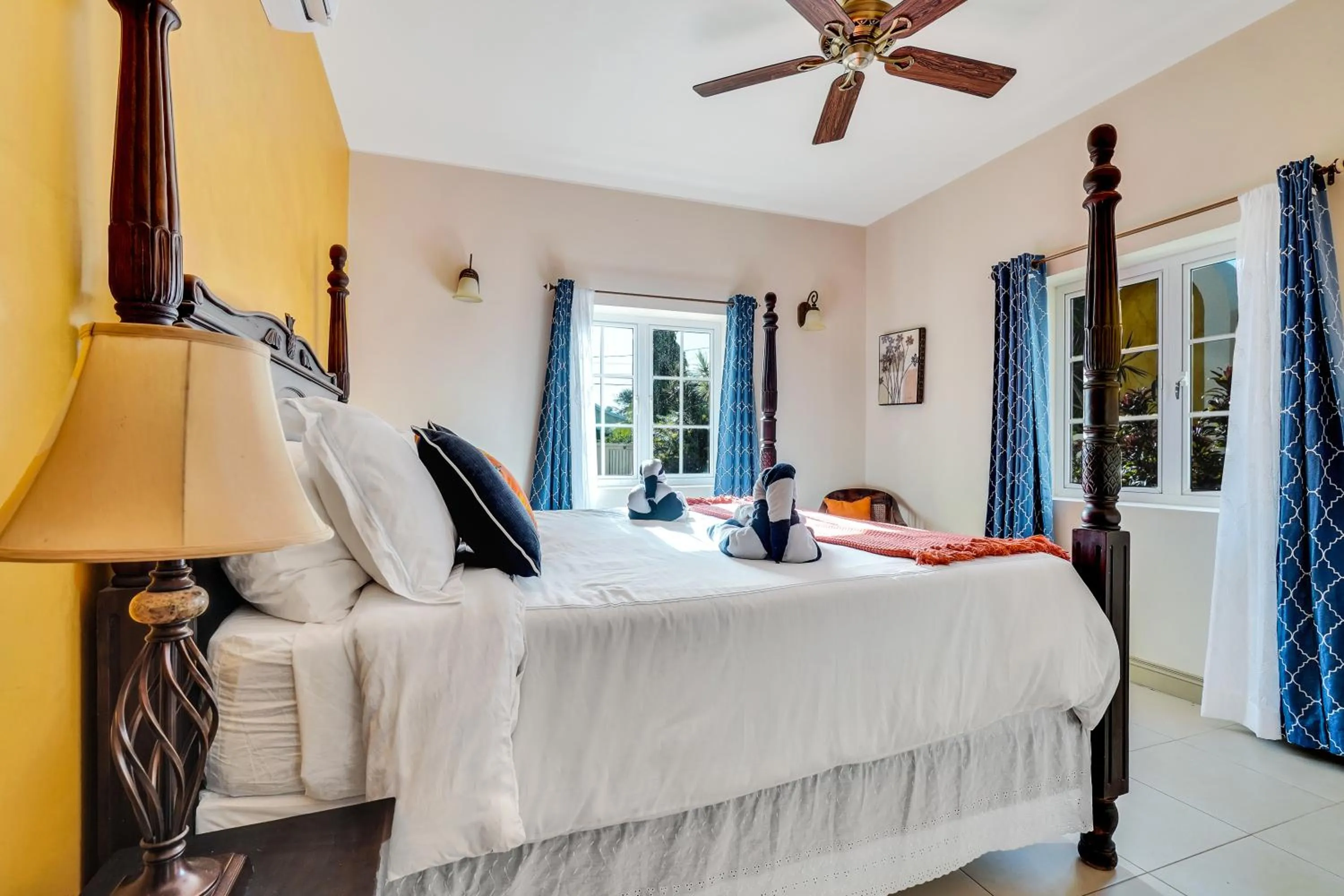 Bed in Mandela Court Suites Grenada