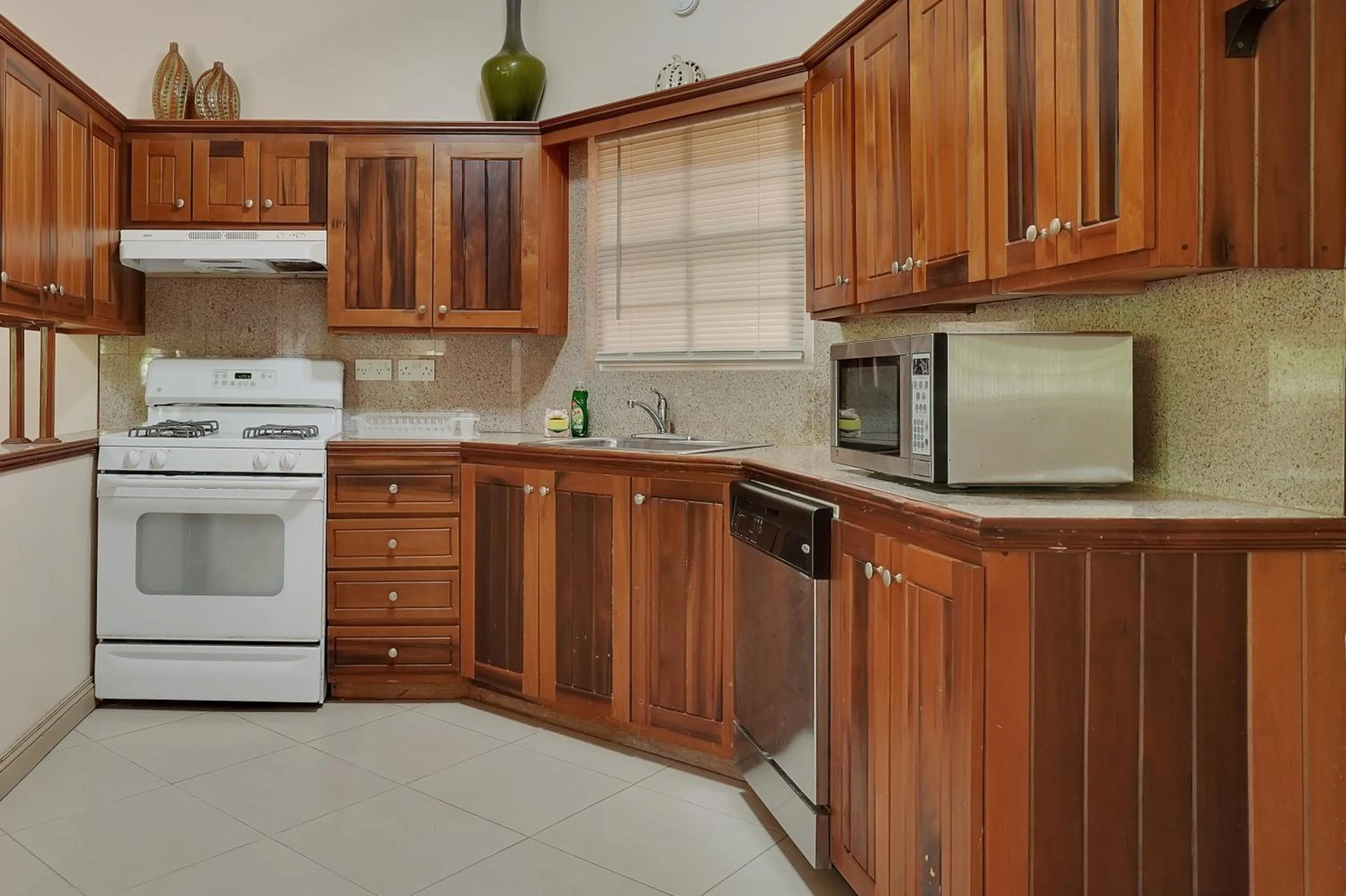 Kitchen or kitchenette in Mandela Court Suites Grenada