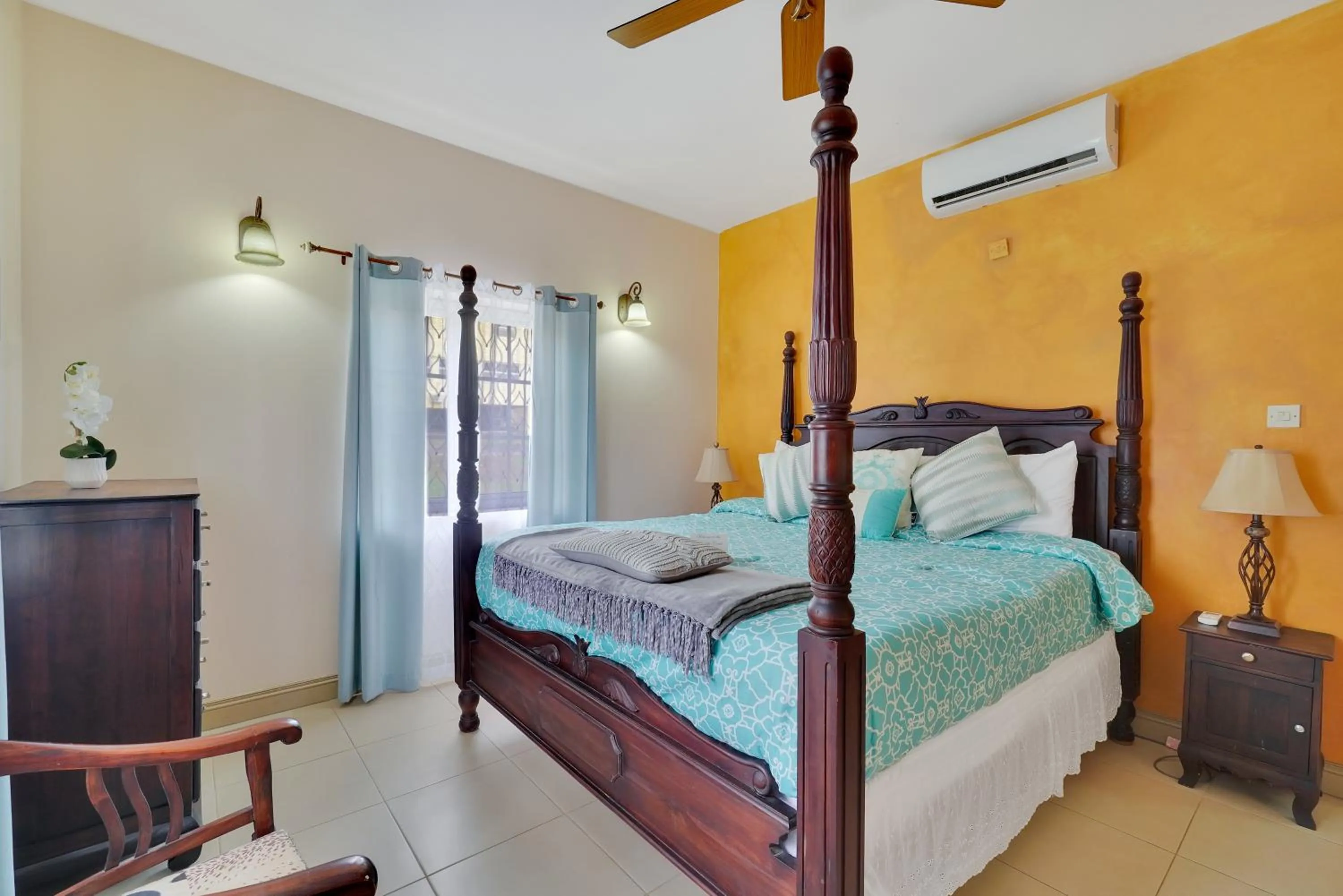 Bed in Mandela Court Suites Grenada