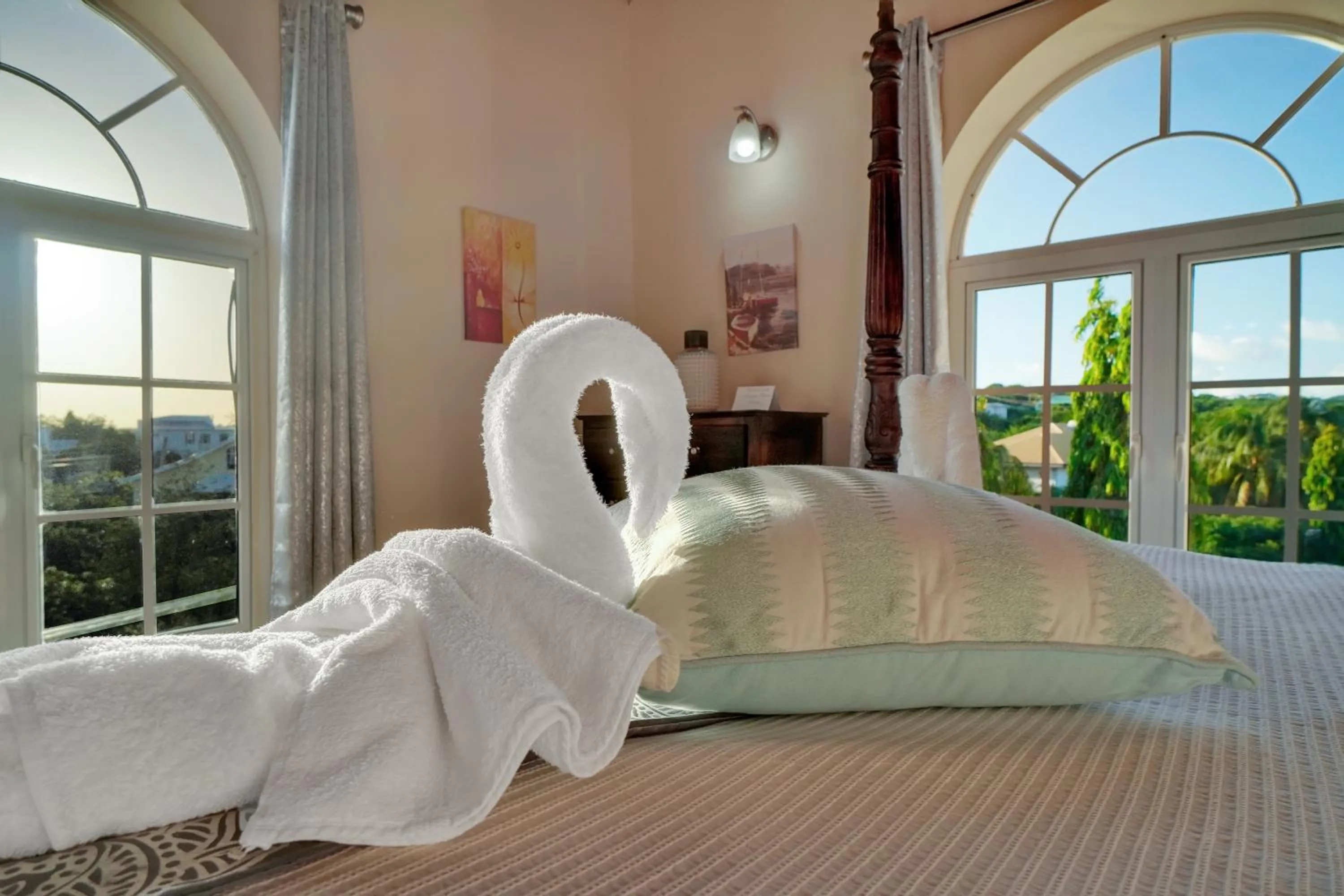 Bed in Mandela Court Suites Grenada