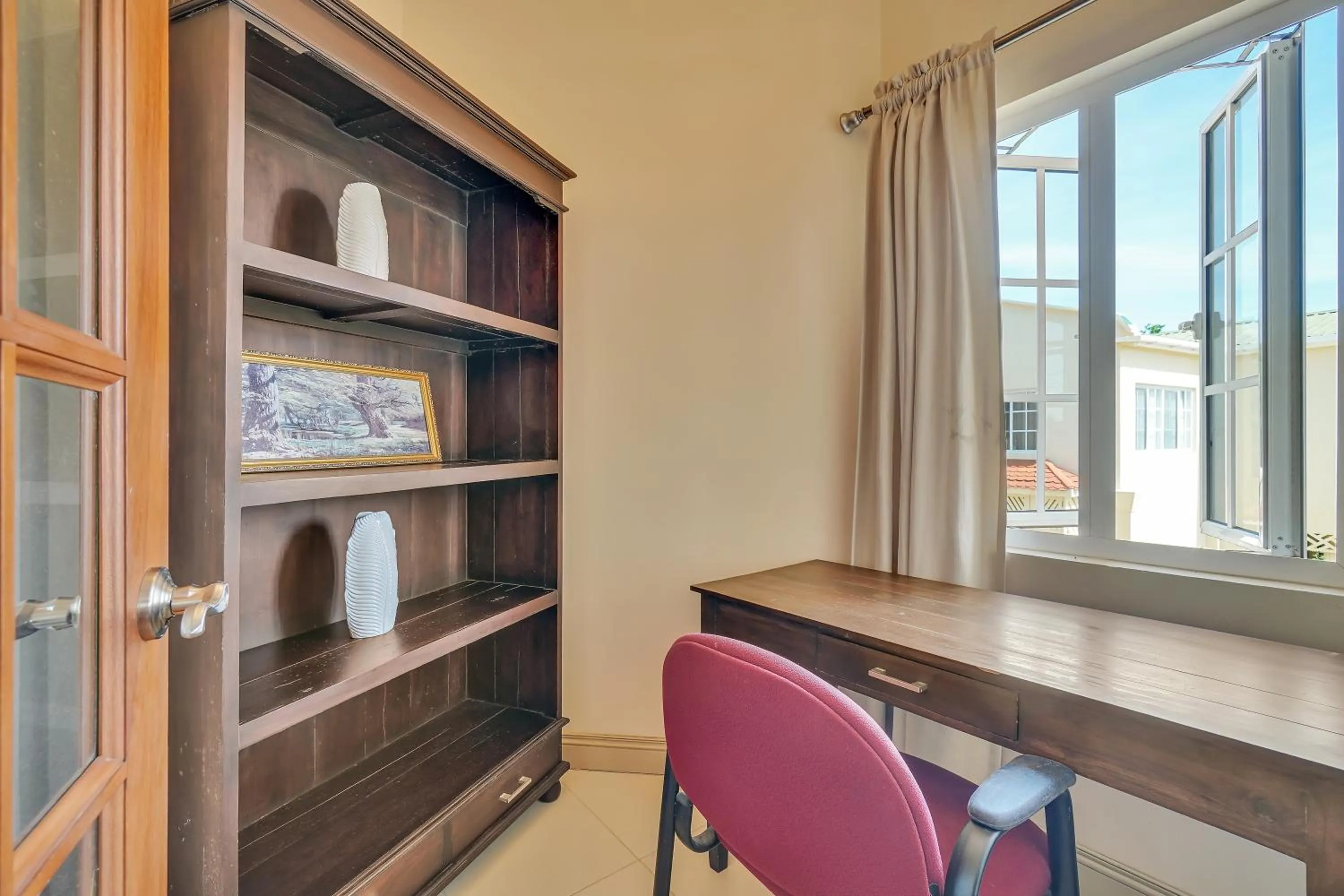 hair dresser in Mandela Court Suites Grenada