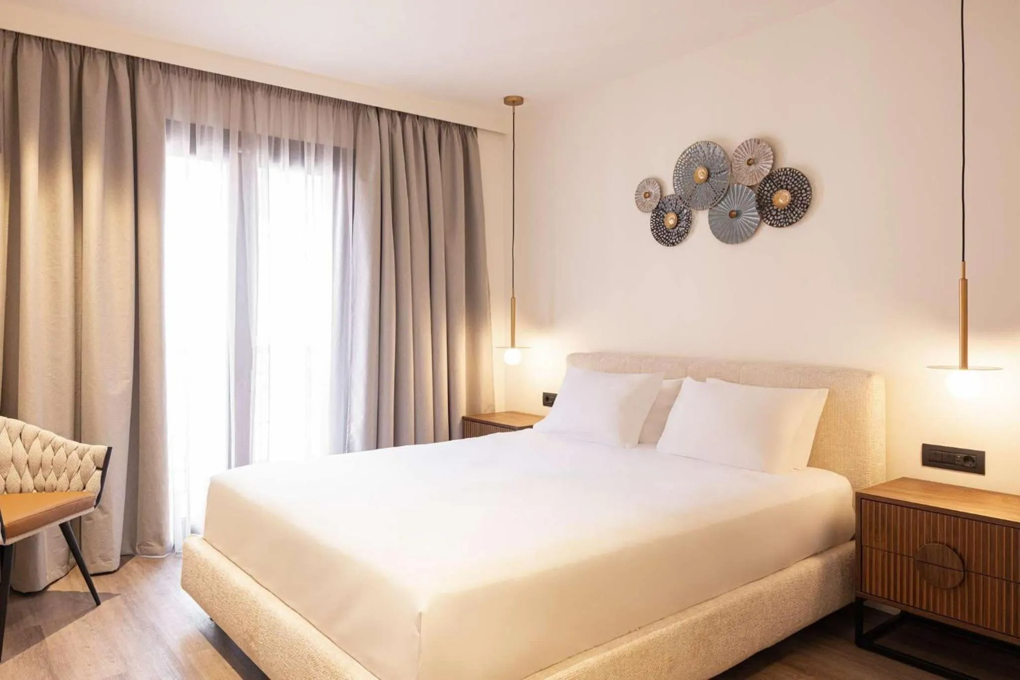 Photo of the whole room, Bed in Aeolis Hotel