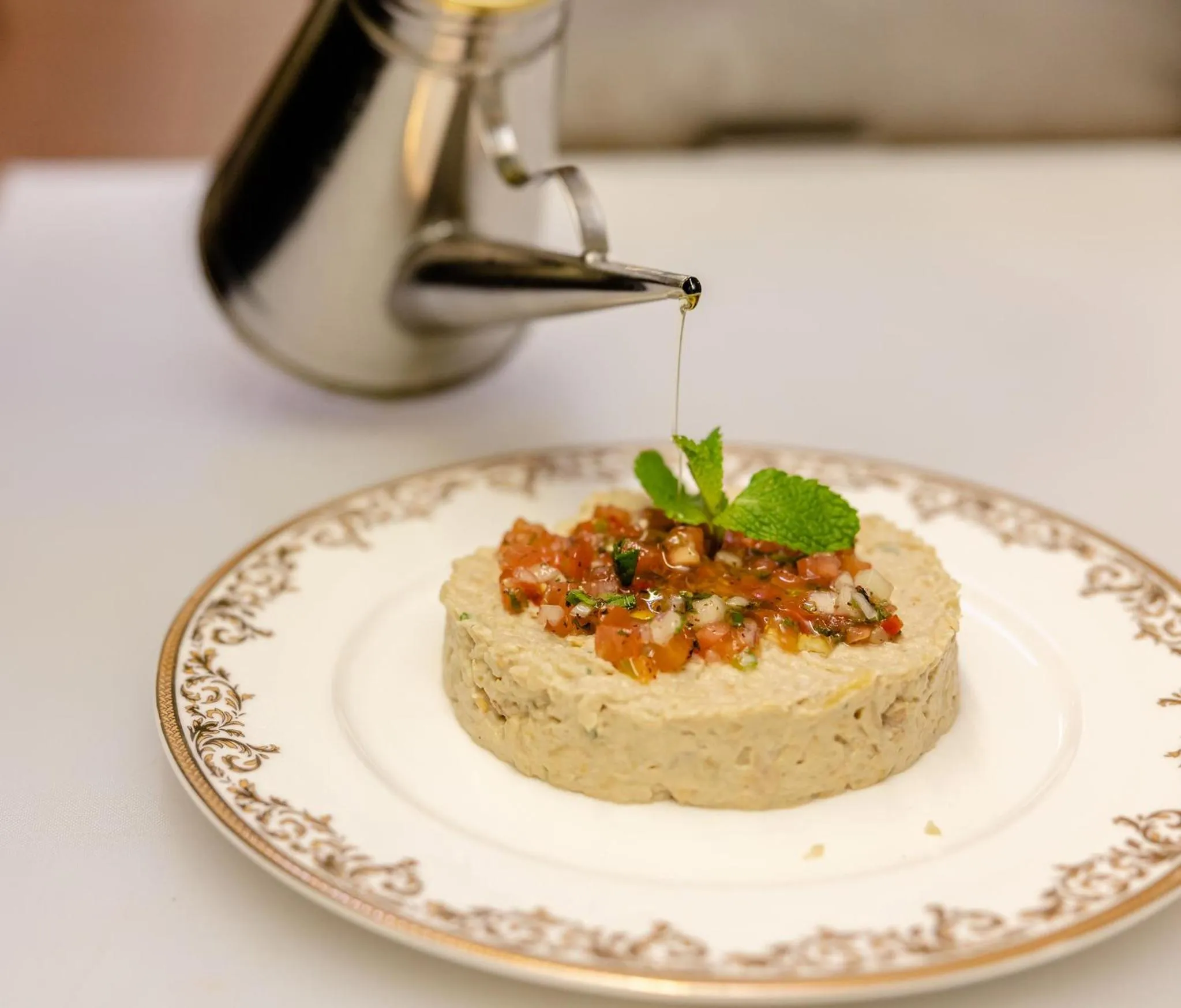 Restaurant/places to eat in Chateau Merrimack Hotel & Spa