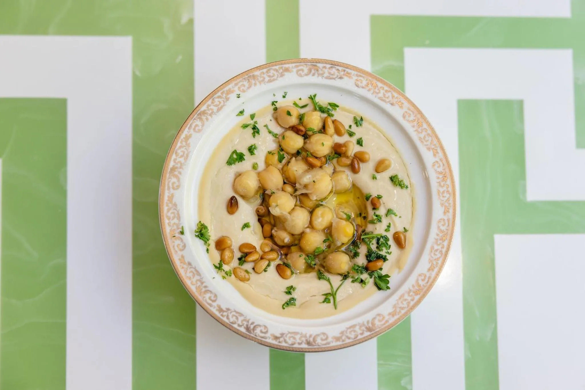 Restaurant/places to eat in Chateau Merrimack Hotel & Spa