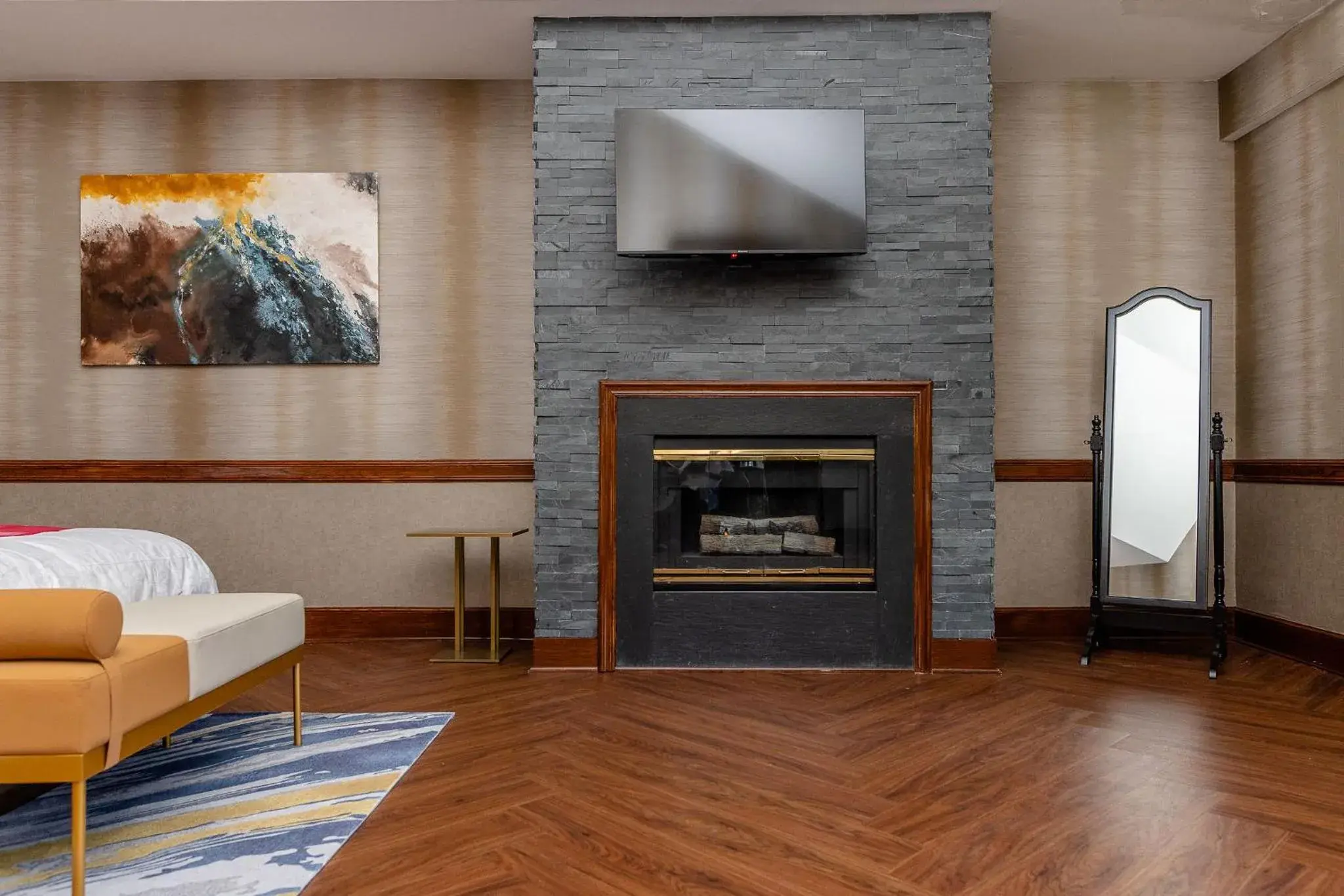 King Room with Fireplace in Chateau Merrimack Hotel & Spa King Room with Fireplace in Chateau Merrimack Hotel & Spa