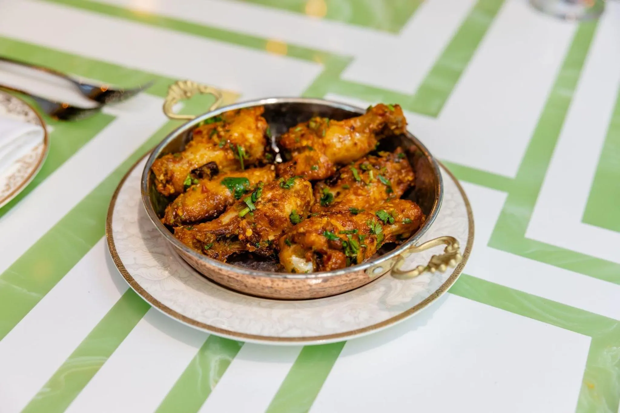 Restaurant/places to eat in Chateau Merrimack Hotel & Spa