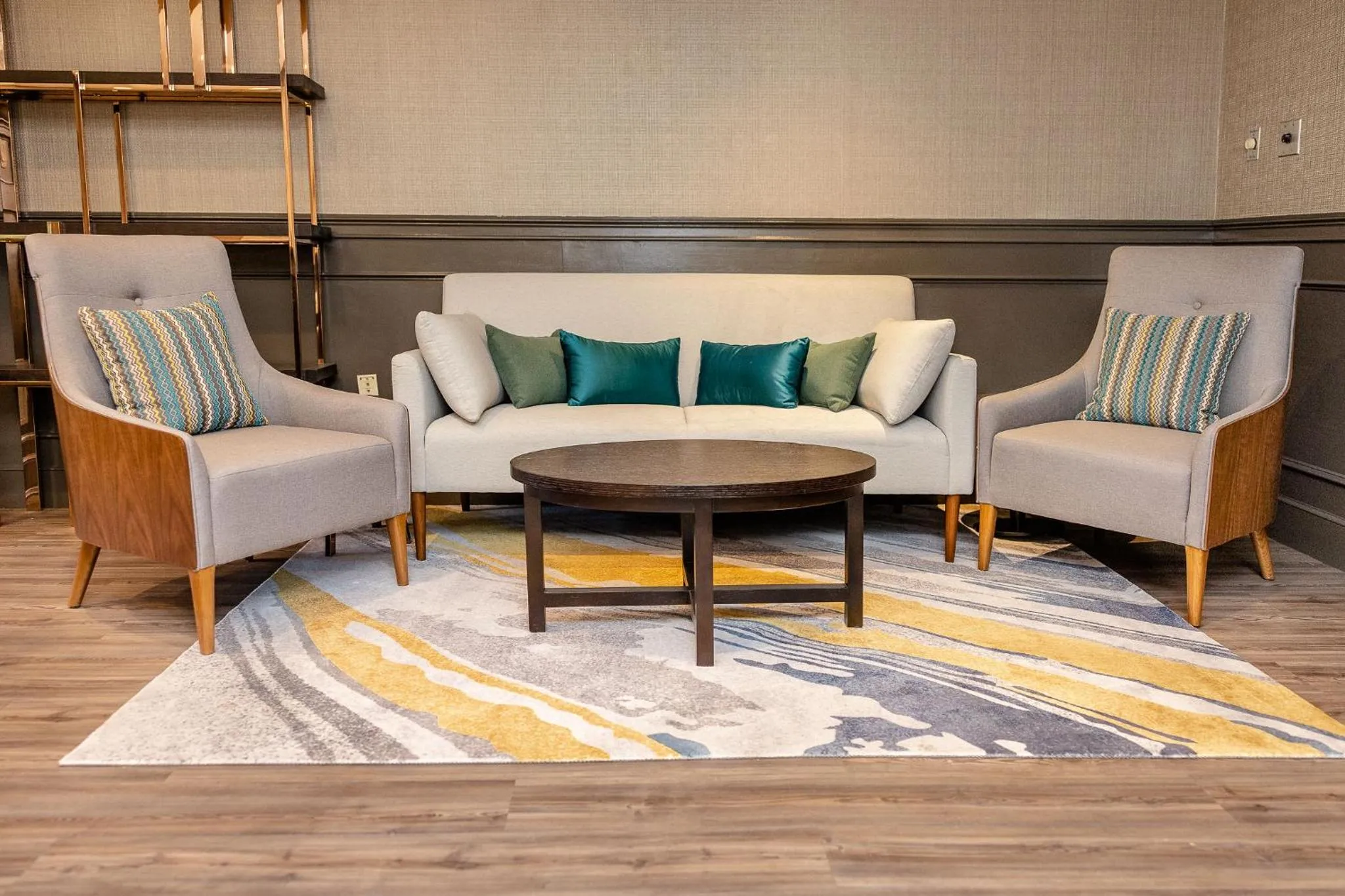 Seating area in Chateau Merrimack Hotel & Spa