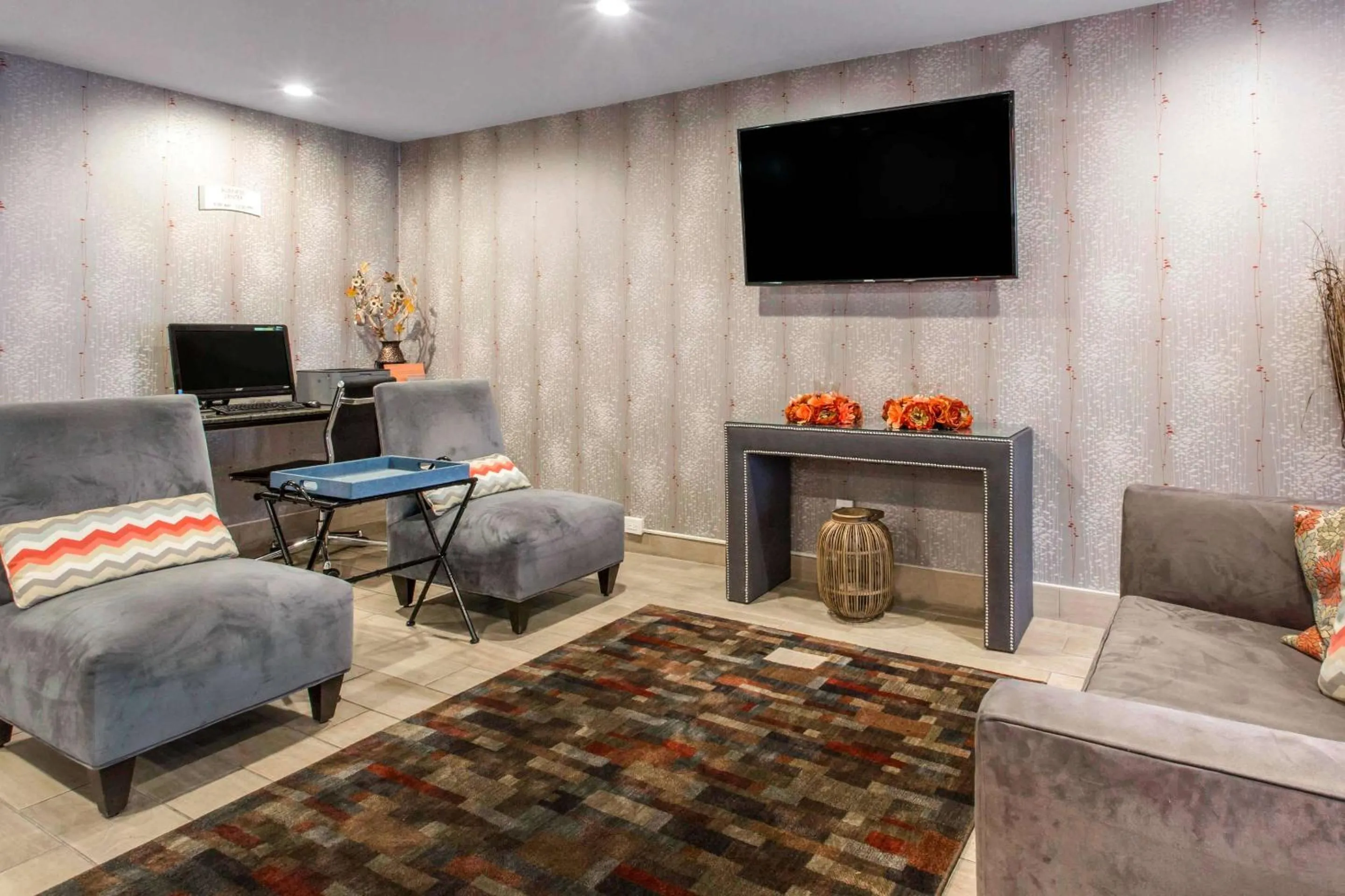 Lobby or reception in Quality Inn West Springfield