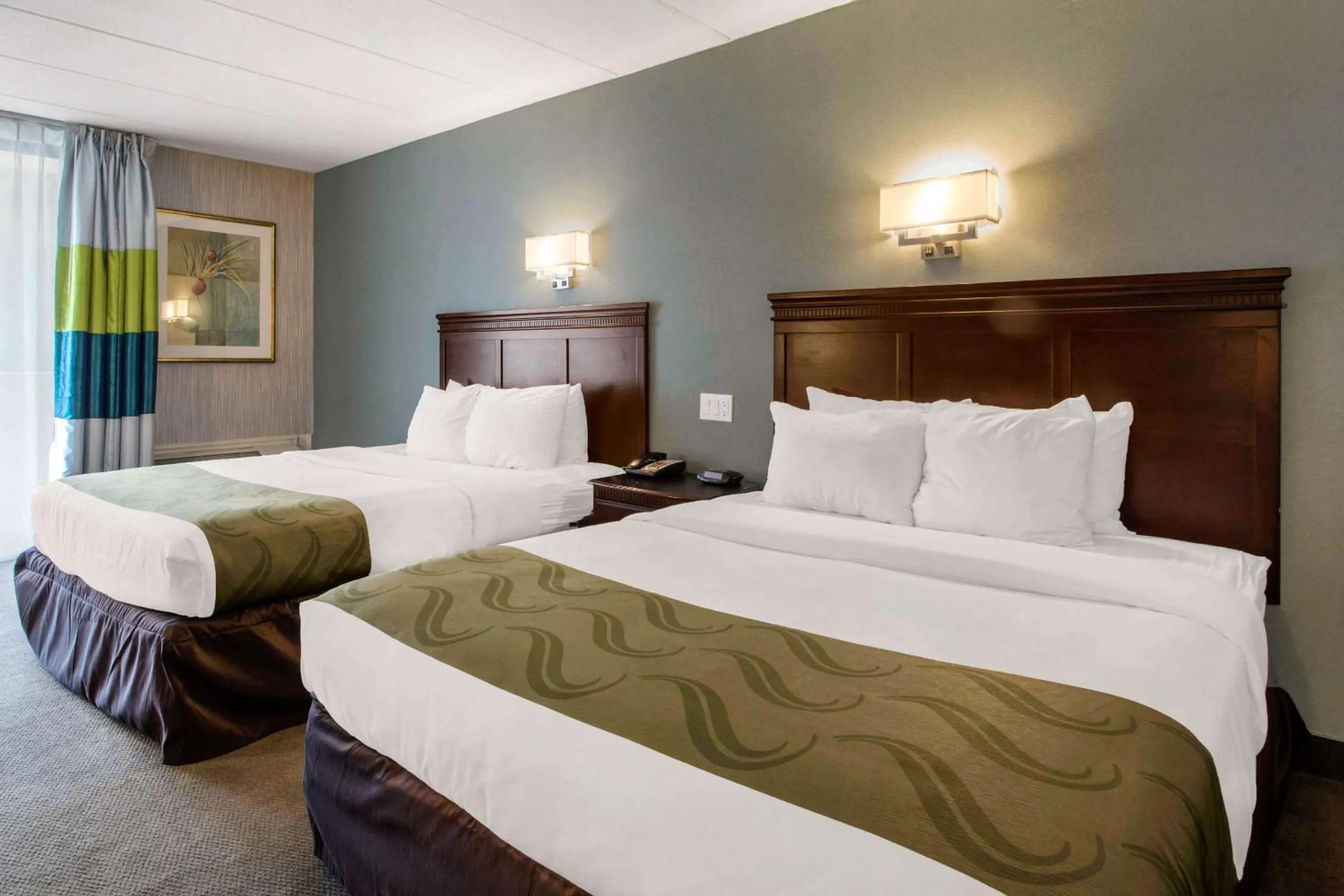 Bedroom, Bed in Quality Inn West Springfield